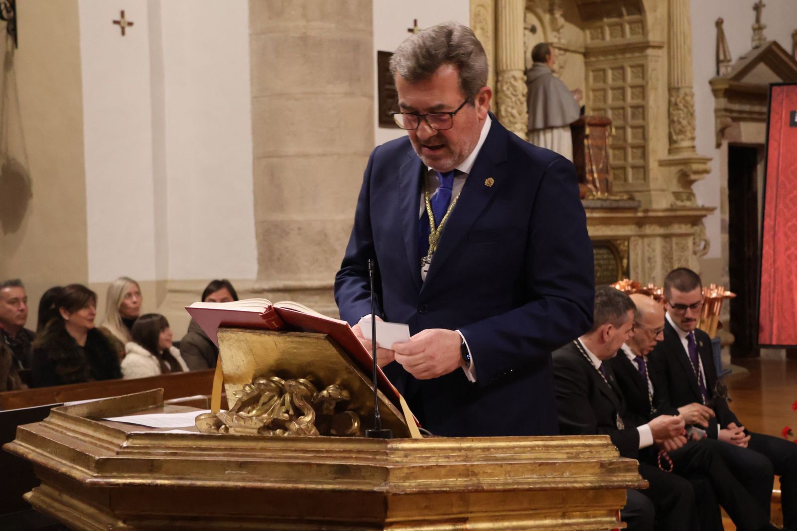 GALERÍA | Silencio rito entrada