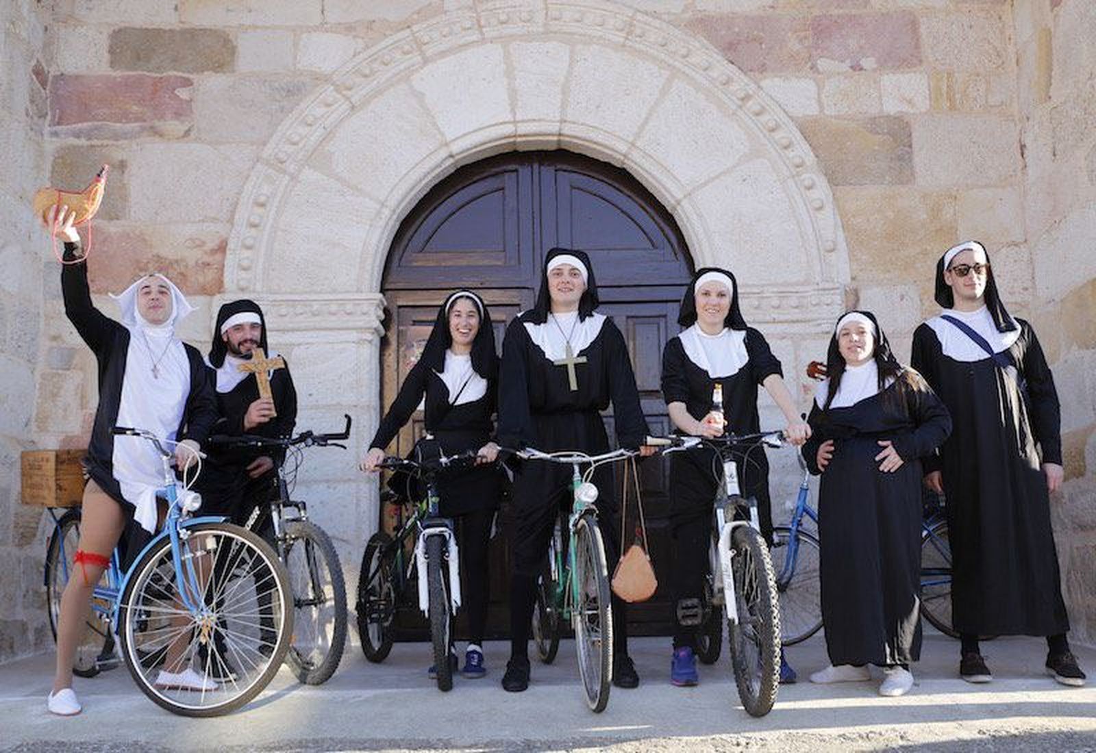 Monfarracinos rinde culto al carnaval