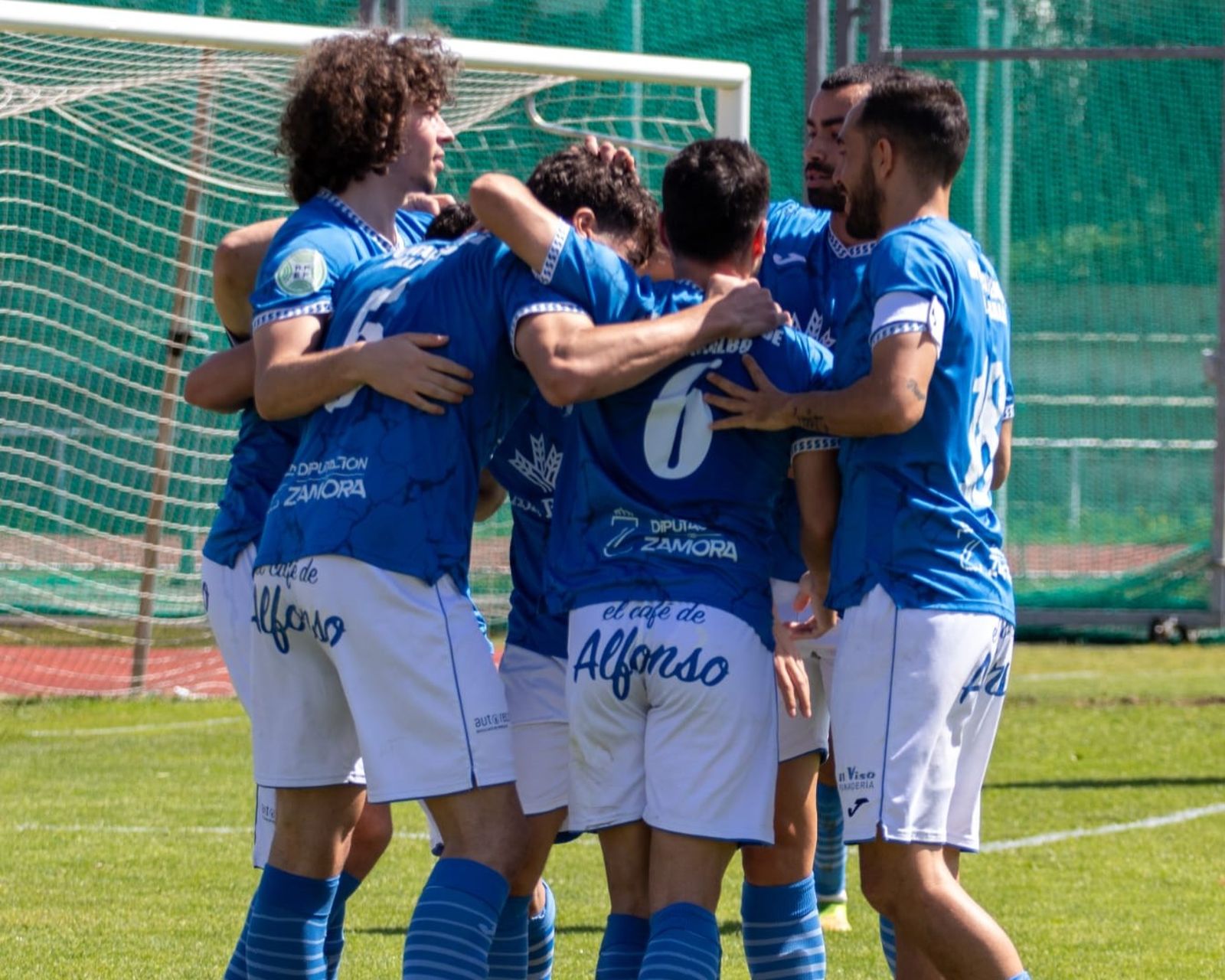 CD VIllaralbo celebrando el gol ante Unionistas B