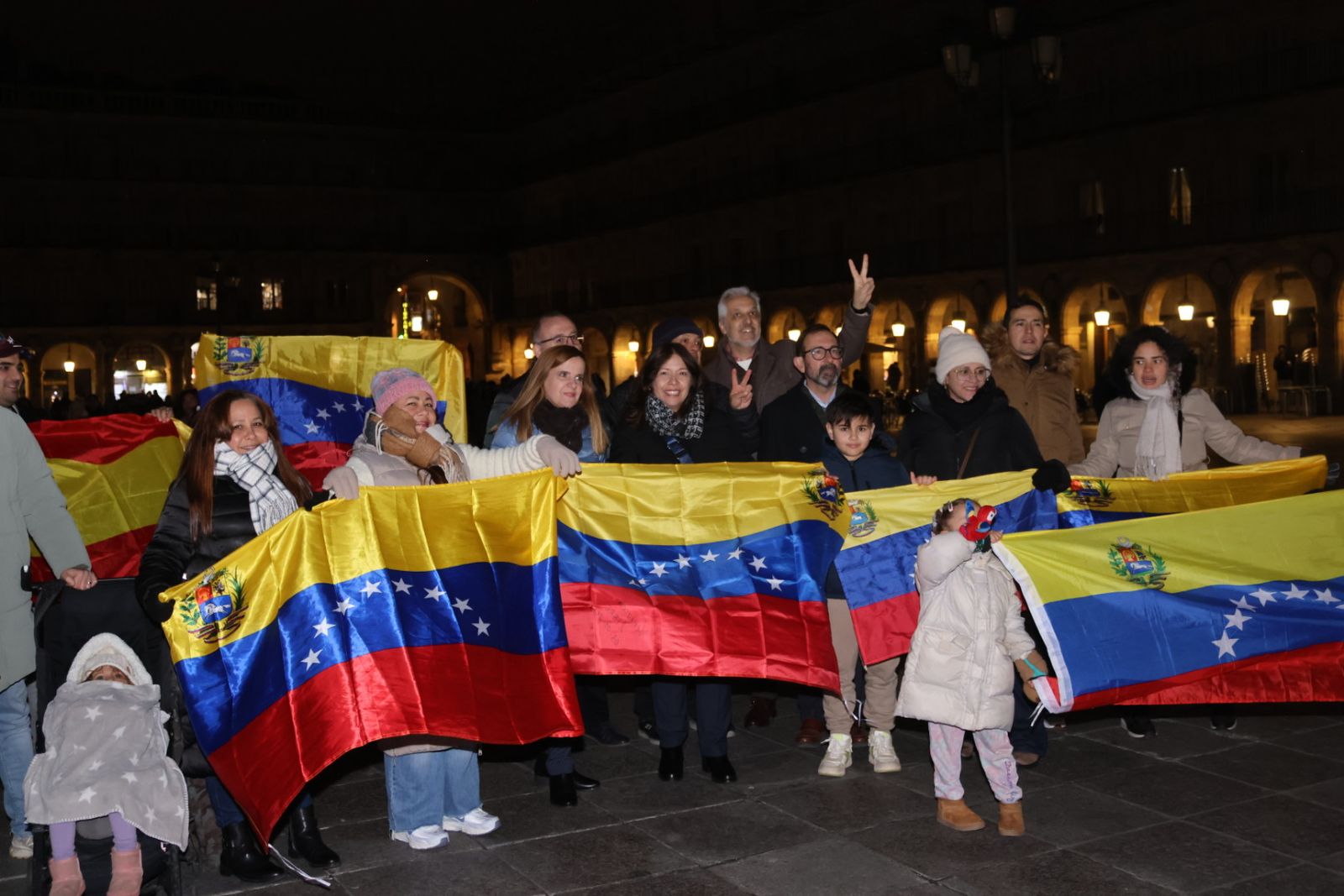 Concentración de venezolanos en Salamanca en la Plaza Mayor