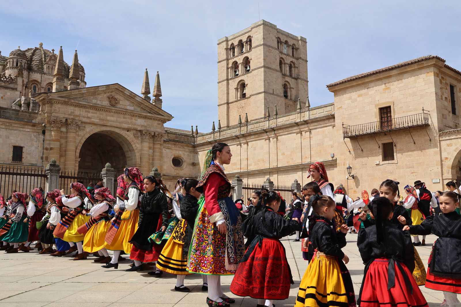 el-bolero-de-algodre-en-la-plaza-de-la-catedral-14