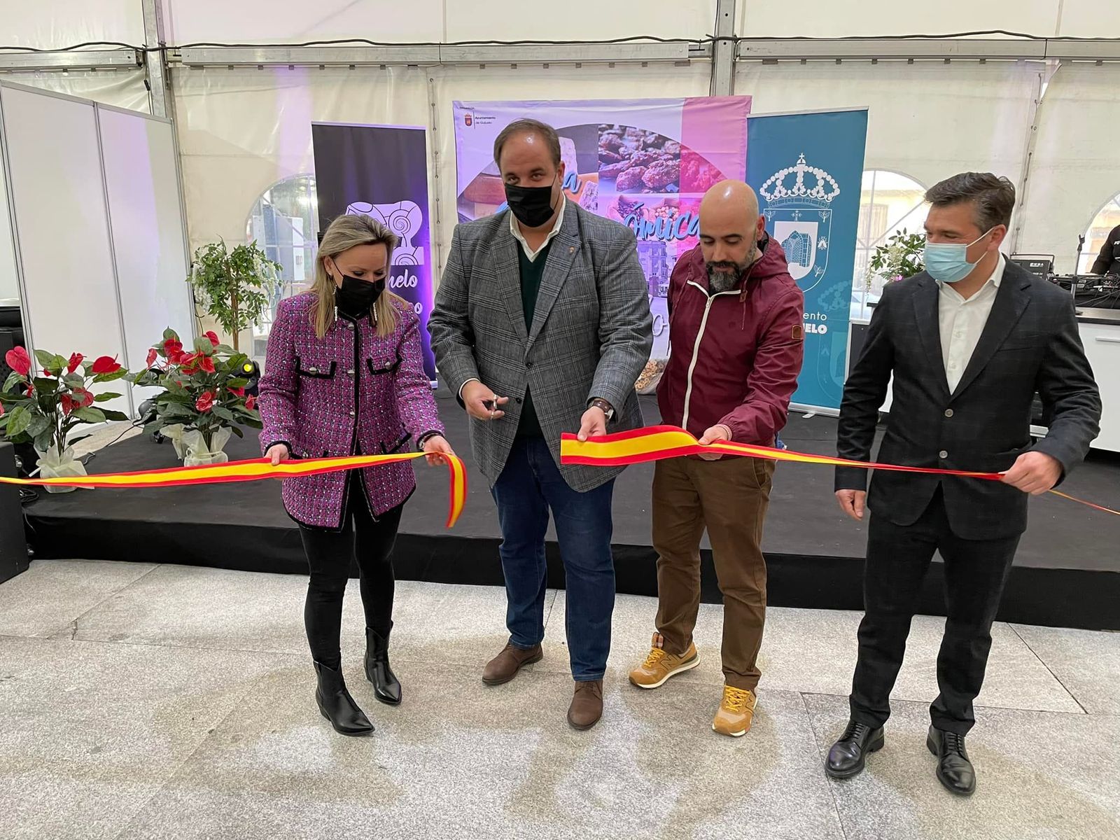La IV Feria Gastronómica de Guijuelo abre sus puertas | FOTO Ayuntamiento de Guijuelo La IV Feria Gastronómica de Guijuelo abre sus puertas | FOTO Ayuntamiento de Guijuelo