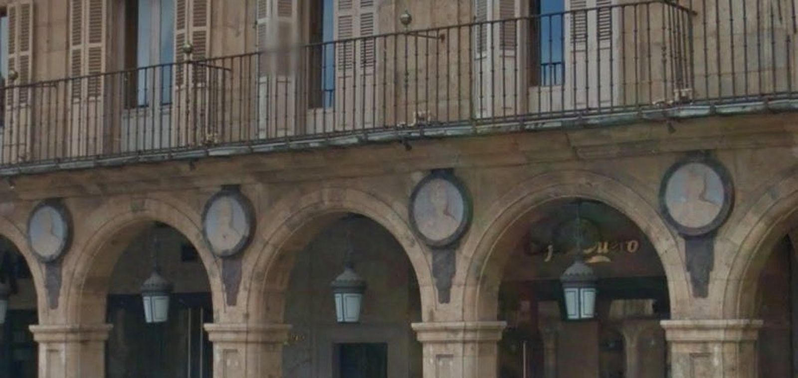 La Plaza Mayor tendrá un medallón del rey Alfonso IX de León en recuerdo por fundar la Universidad hace ocho siglos