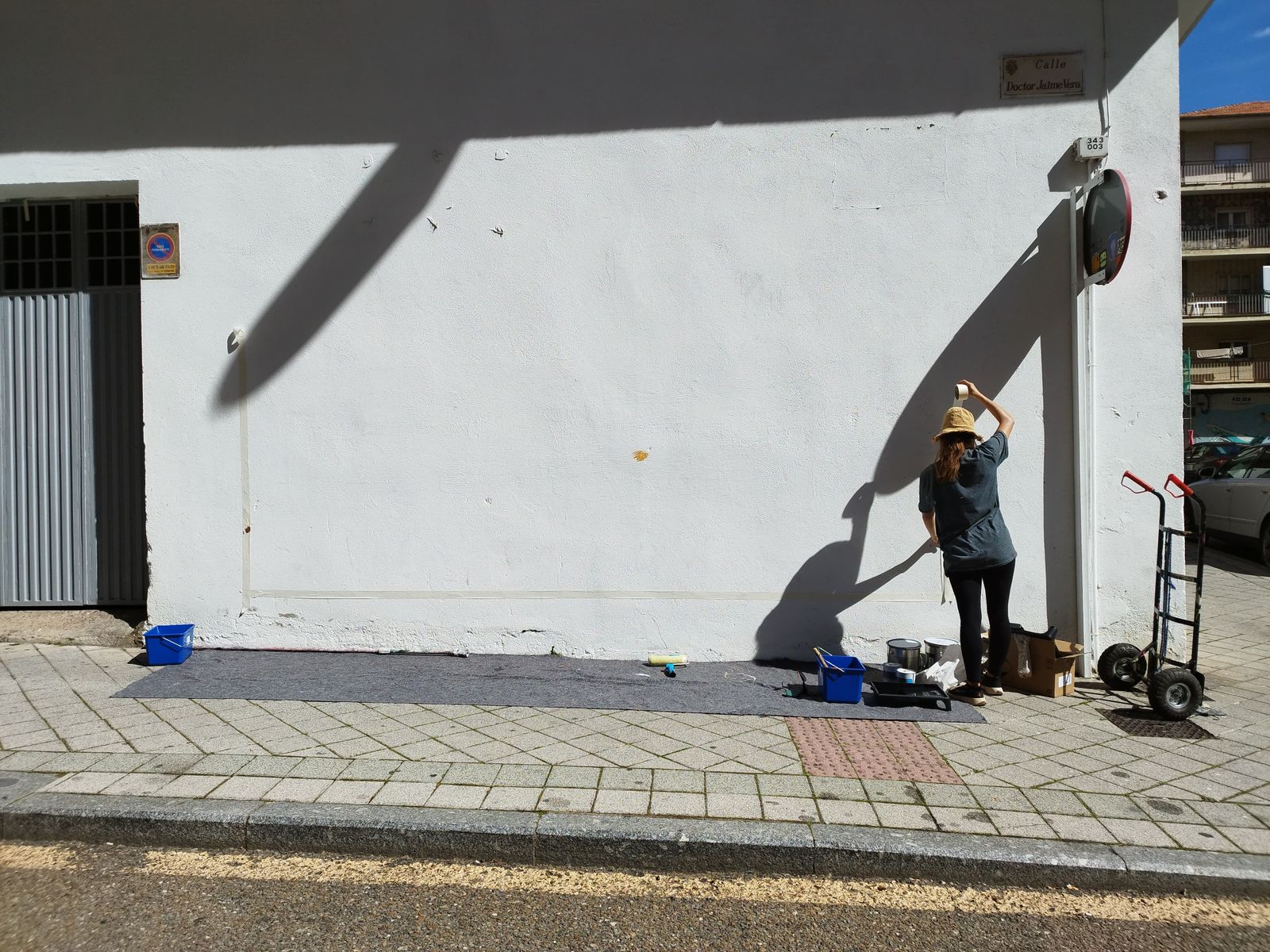 elisa-capdevila-artista-internacional-invitada-en-la-xiv-edicion-de-la-galeria-urbana-barrio-del-oeste-5