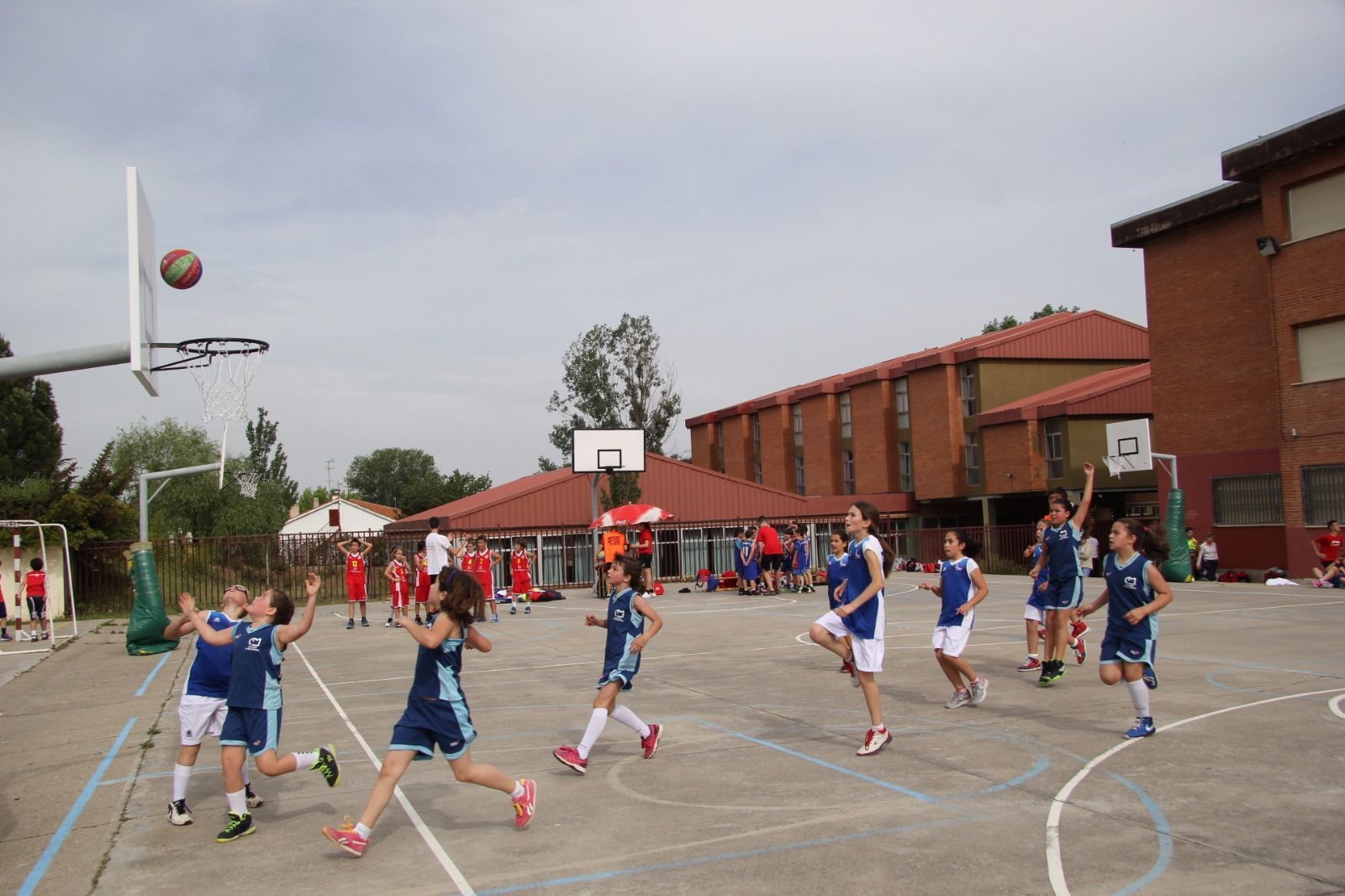Escuelas deportivas en una foto de archivo Escuelas deportivas en una foto de archivo