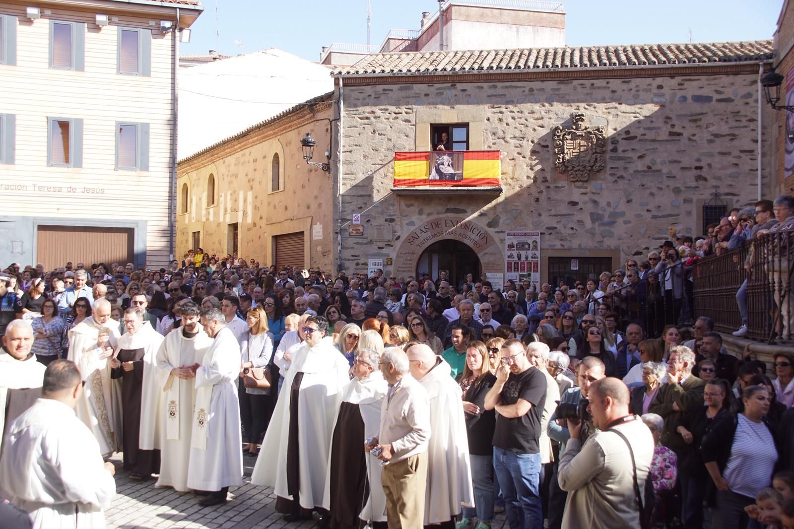 Salida procesión Santa Teresa en Alba de Tormes  (38).jpeg