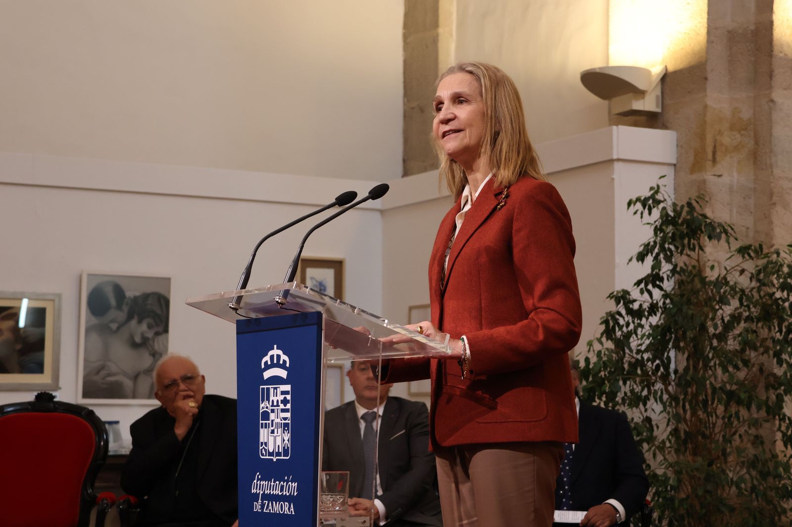 visita-de-la-infanta-elena-a-zamora-52