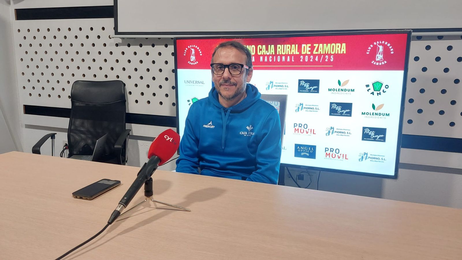 Félix Mojón en rueda de prensa