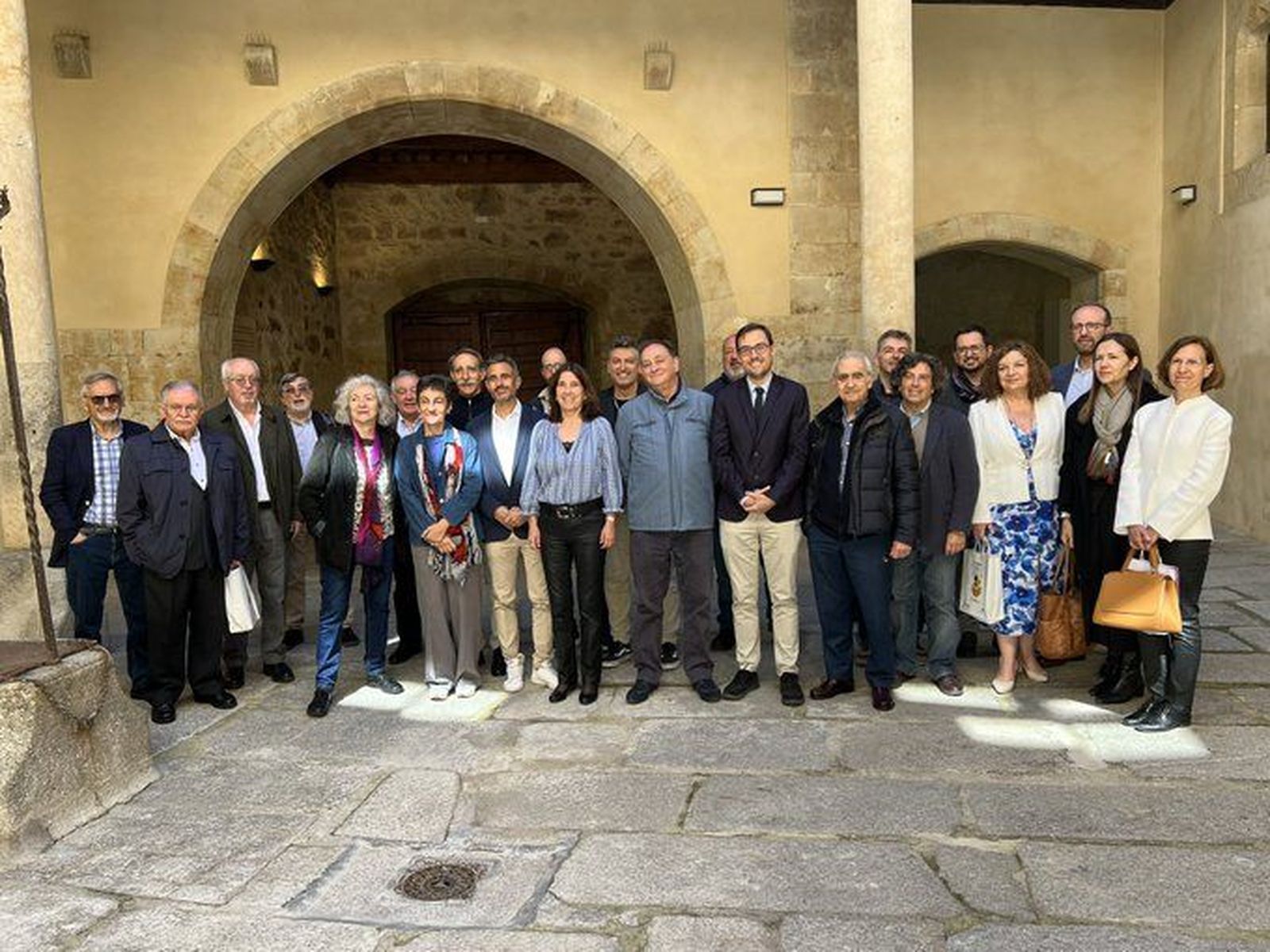 Salamanca, epicentro de la crítica literaria española al acoger el fallo del Premio de la Crítica. Foto: Ayto Salamanca Salamanca, epicentro de la crítica literaria española al acoger el fallo del Premio de la Crítica. Foto: Ayto Salamanca
