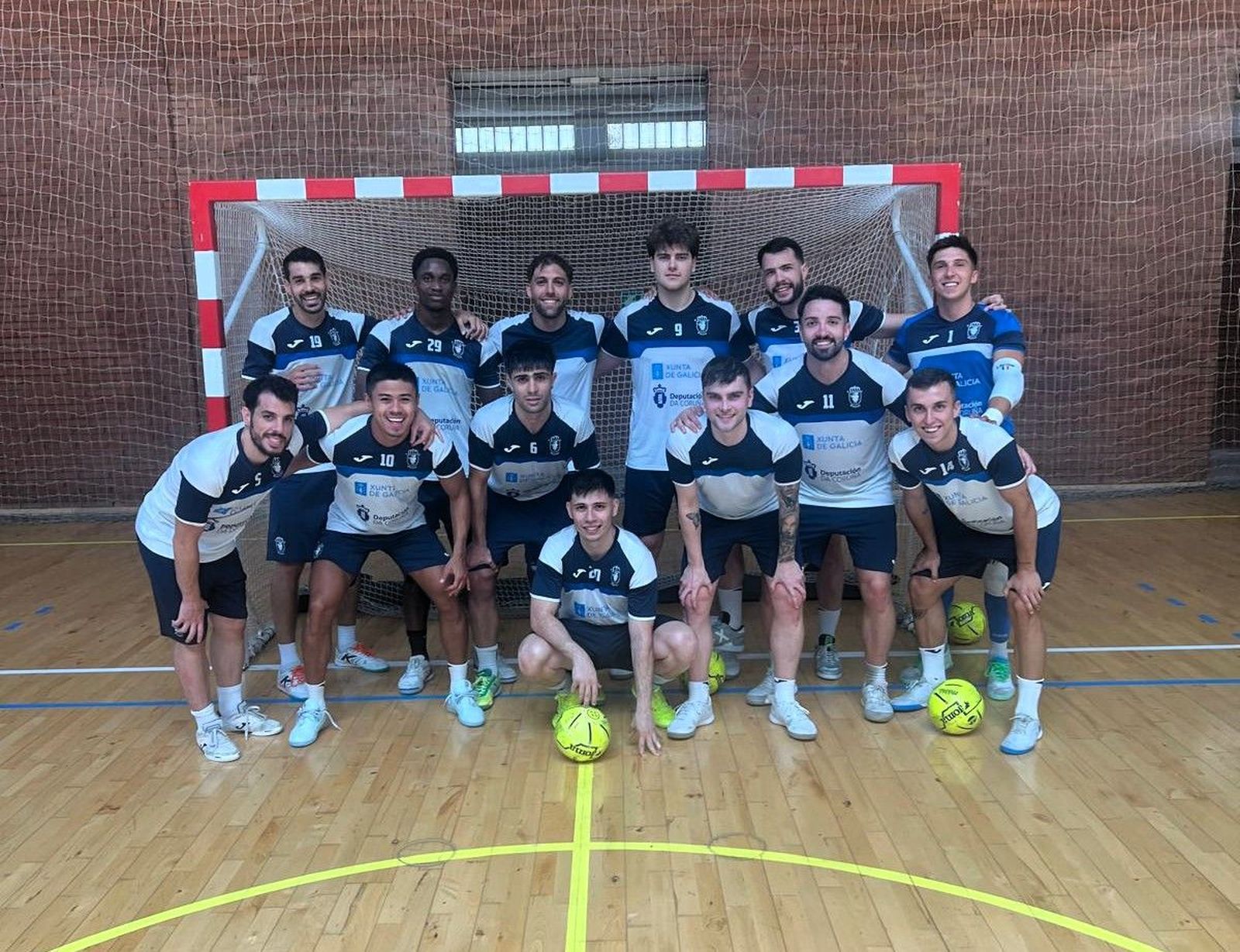 Plantilla O'Parrulo Ferrol Futsal. FOTO: O'PARRULO FERROL FS.