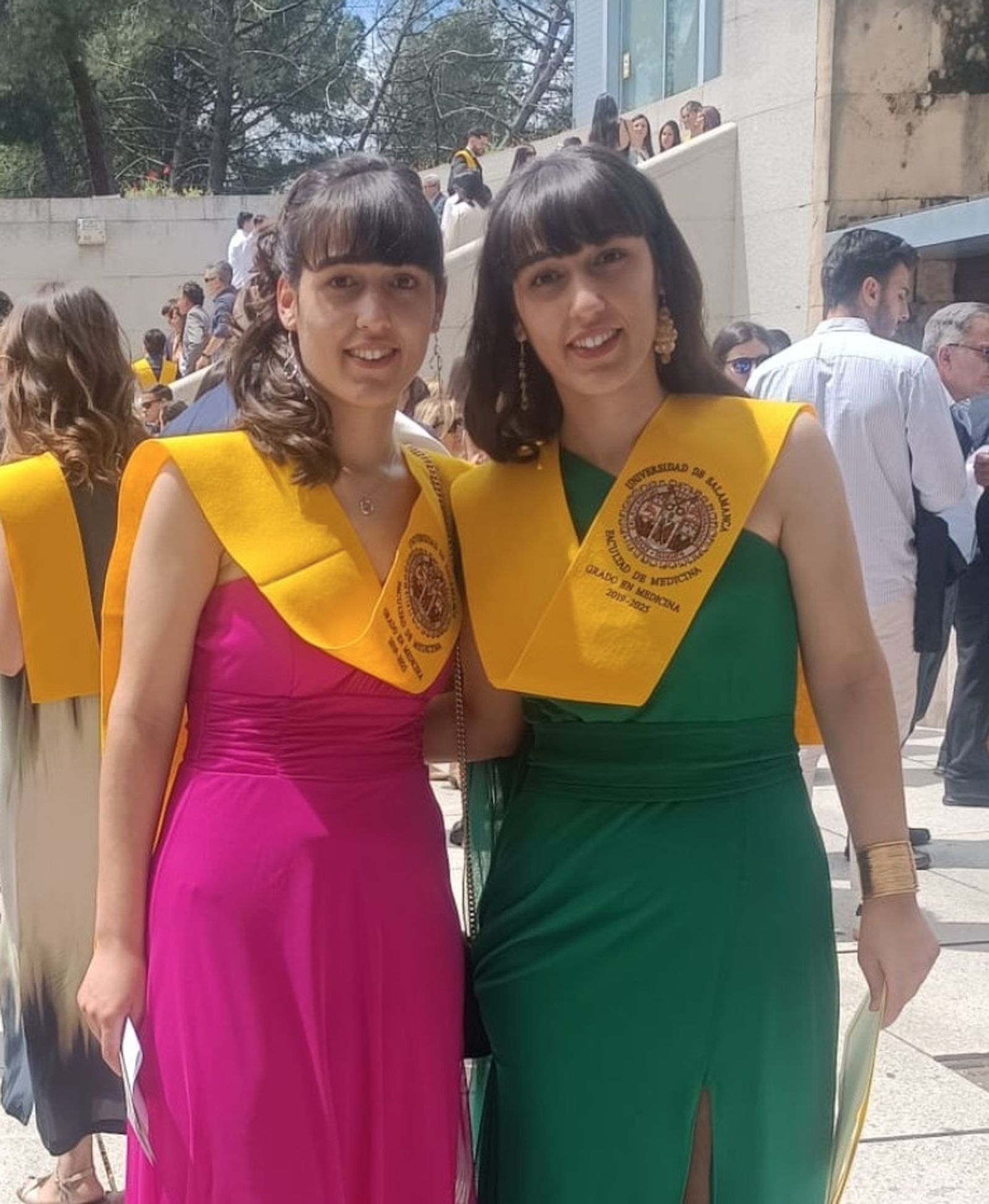 Hermanas Domínguez Fidalgo en su graduación en la Universidad de Salamanca