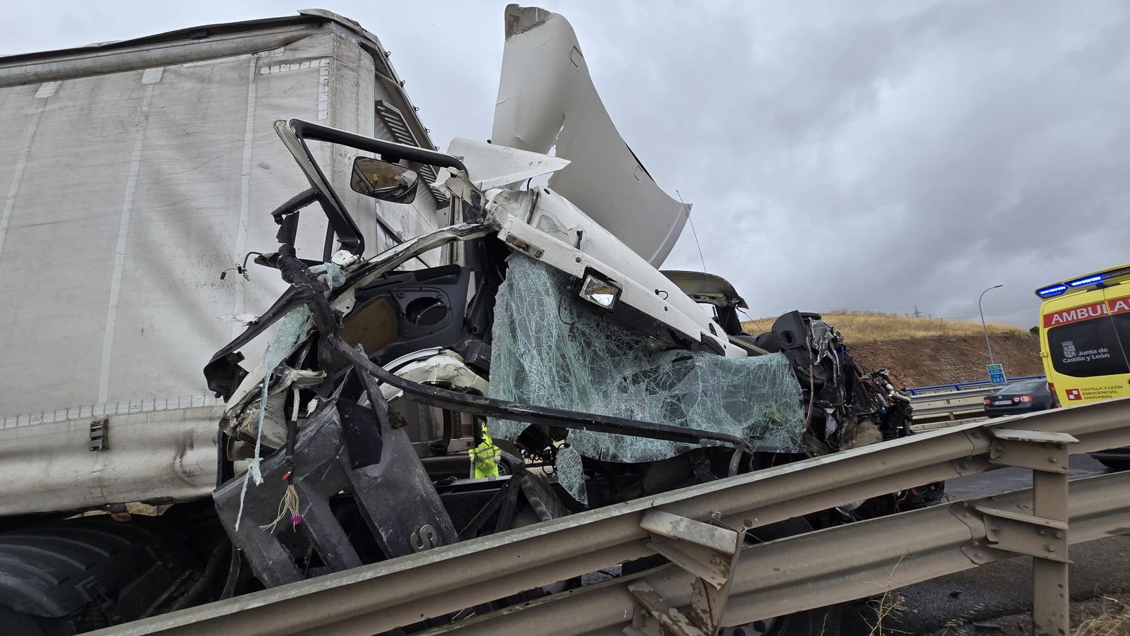 whatsapp-image-2024-10-02-at-16-46-52-1