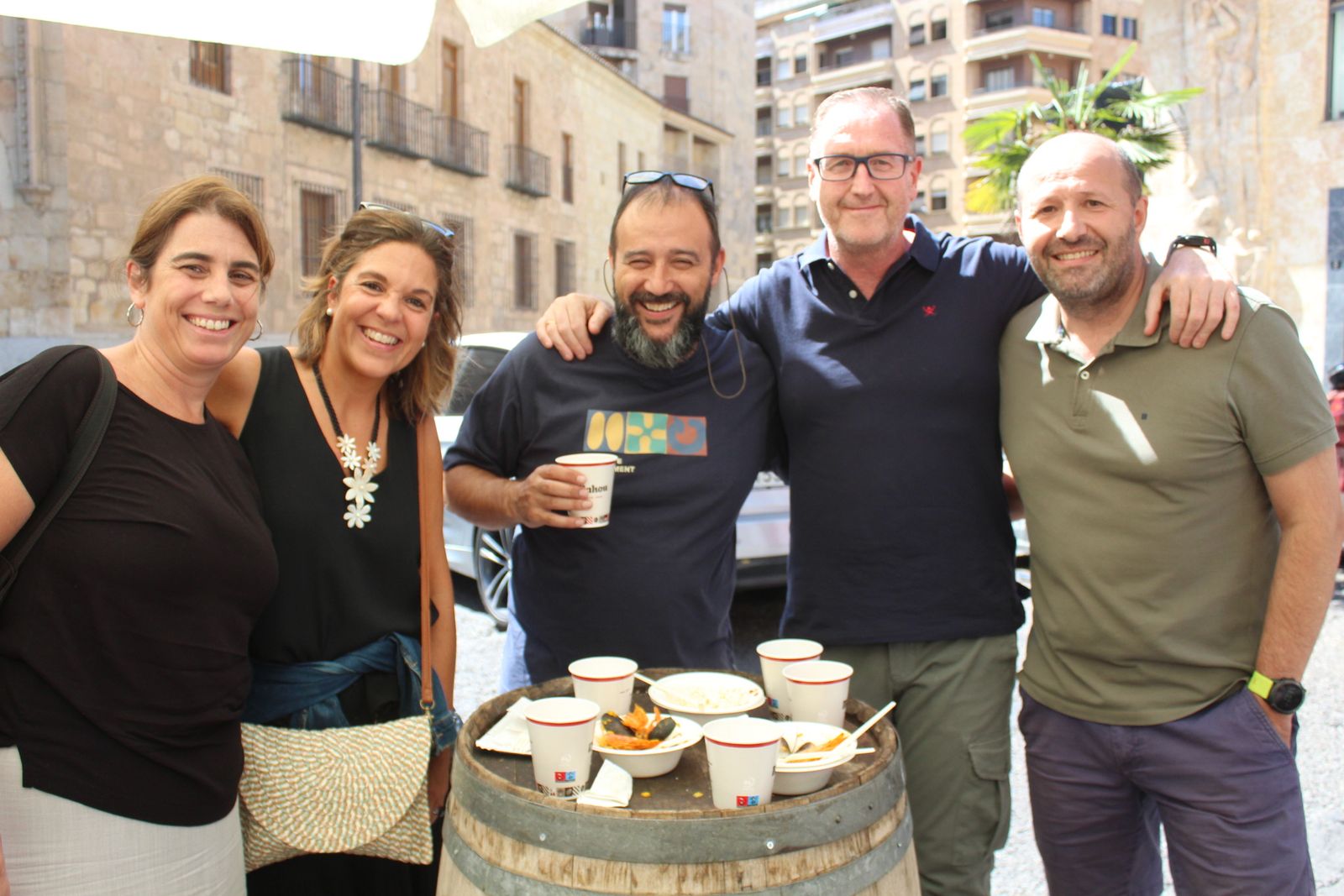 Ambiente en la Feria de Día en el mediodía de este