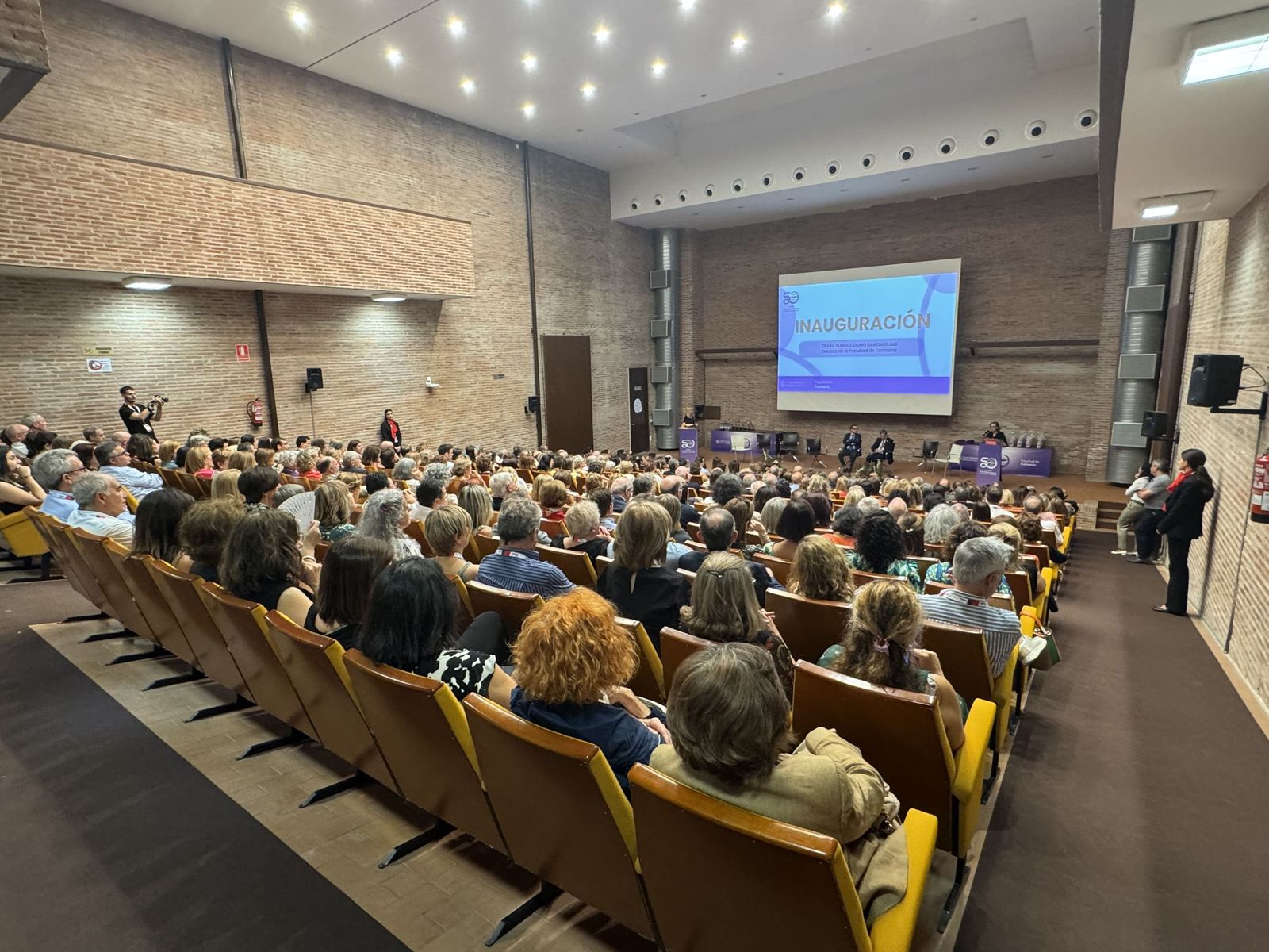 Alumni-USAL celebra el 50º aniversario de la Facultad de Farmacia