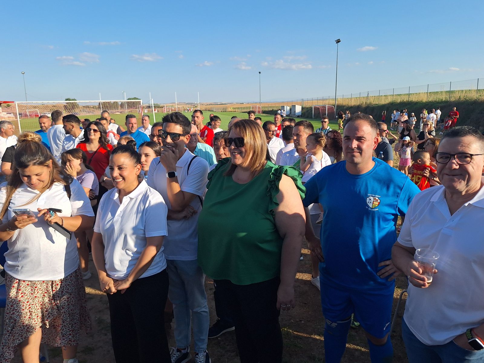 El campo de Castellanos de Villiquera pasa a llamarse Marcelino Valle