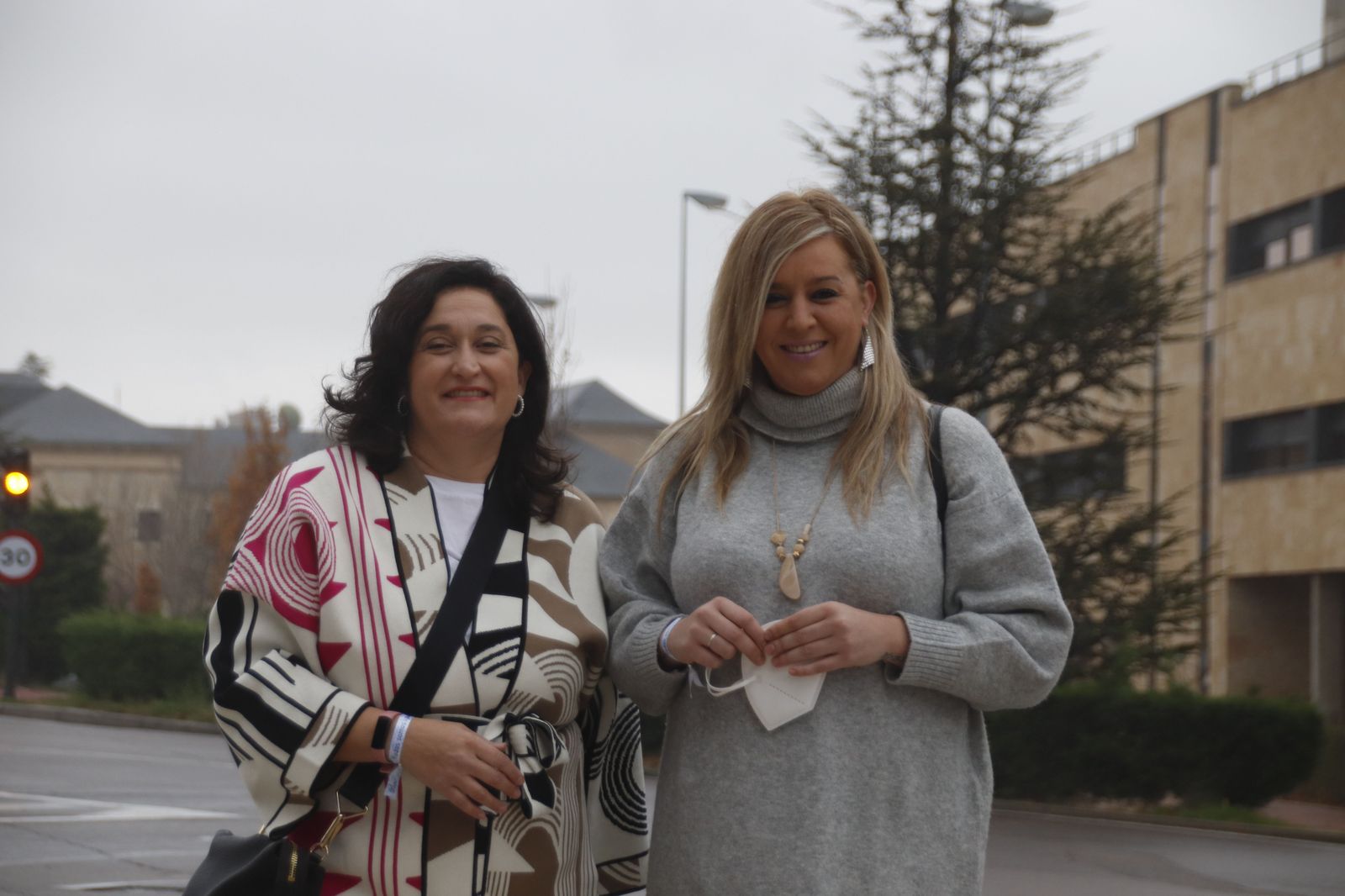 Antonia Atienza y Belén Cruz, de AIPA