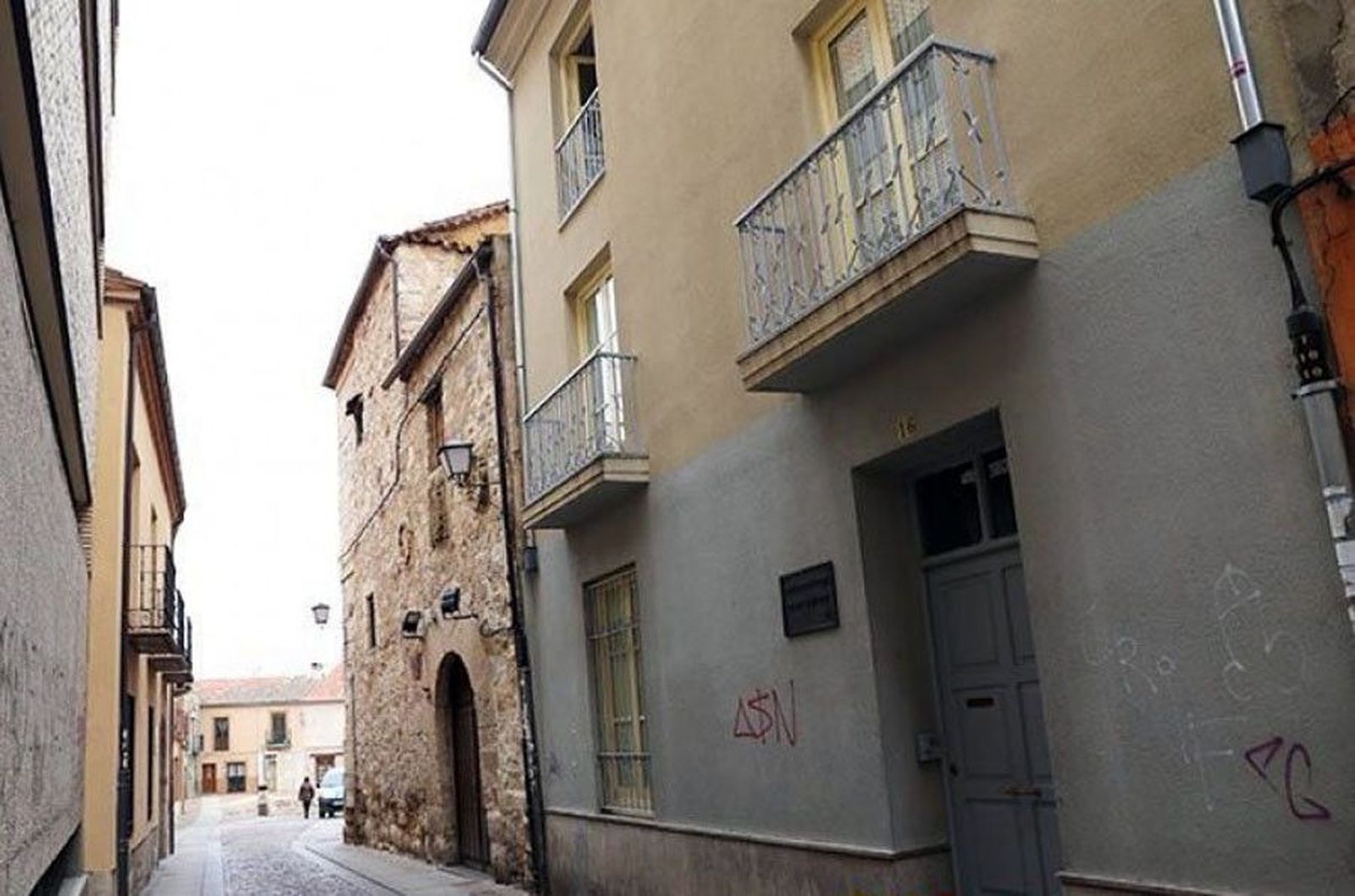 Cáritas propone un refugio provisional para los afectados por el derrumbe del muro de Rabiche