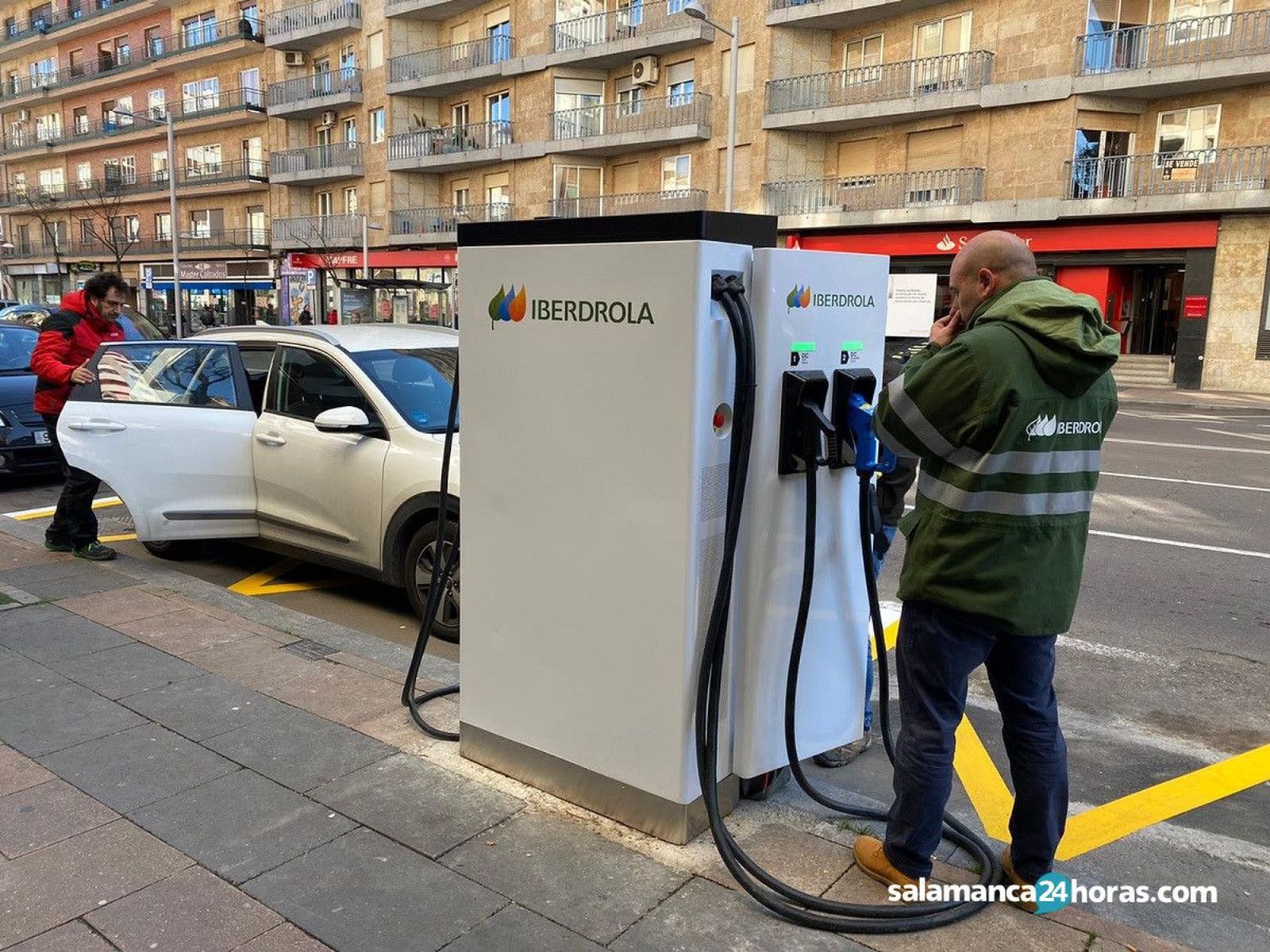 Prueba cargador vehículos eléctricos paseo de la Estación (5 2 2020) (3)