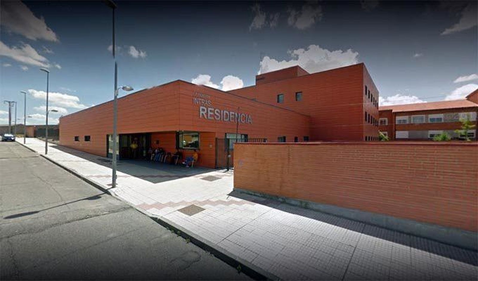 La FeSP lleva a las Cortes la situación de los trabajadores de Intras