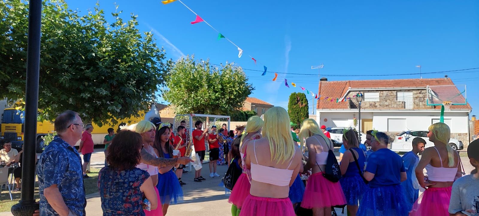 desfile-de-disfraces-en-melgar-de-tera-4