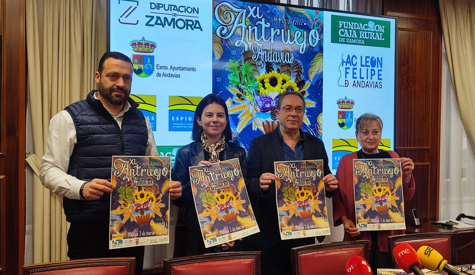 El Antruejo más multitudinario se revive este año en Andavías