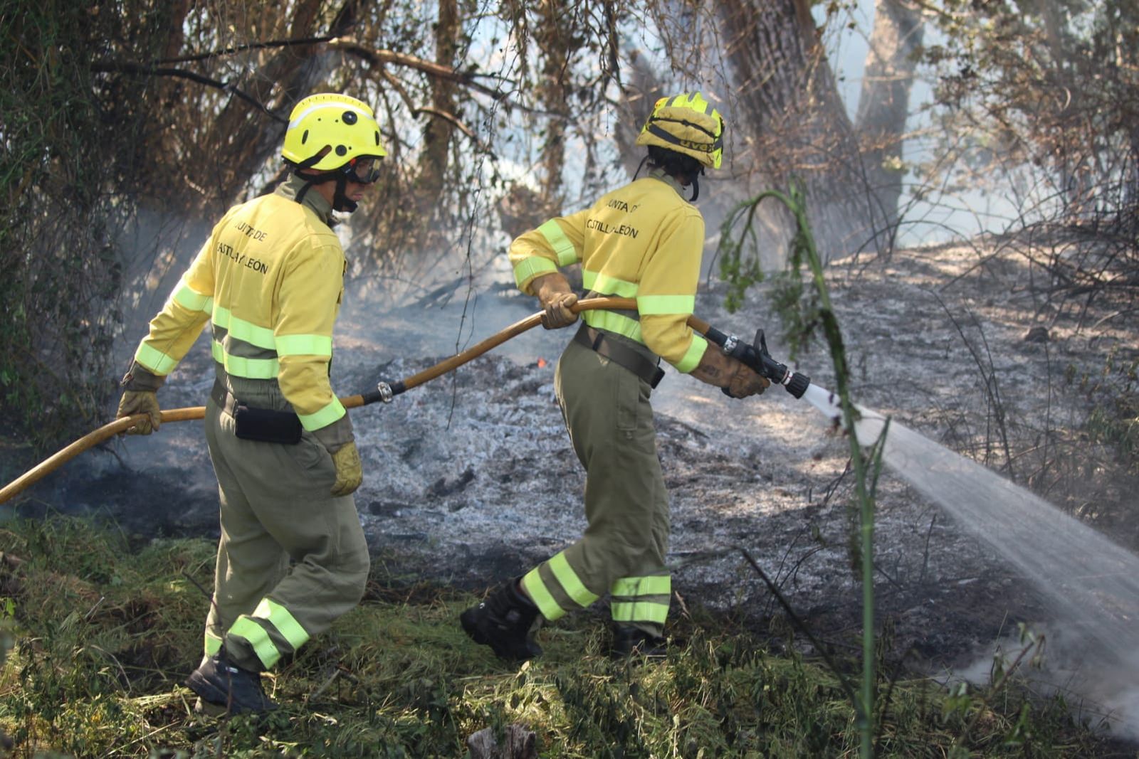 GALERÍA | Incendio en Villamayor