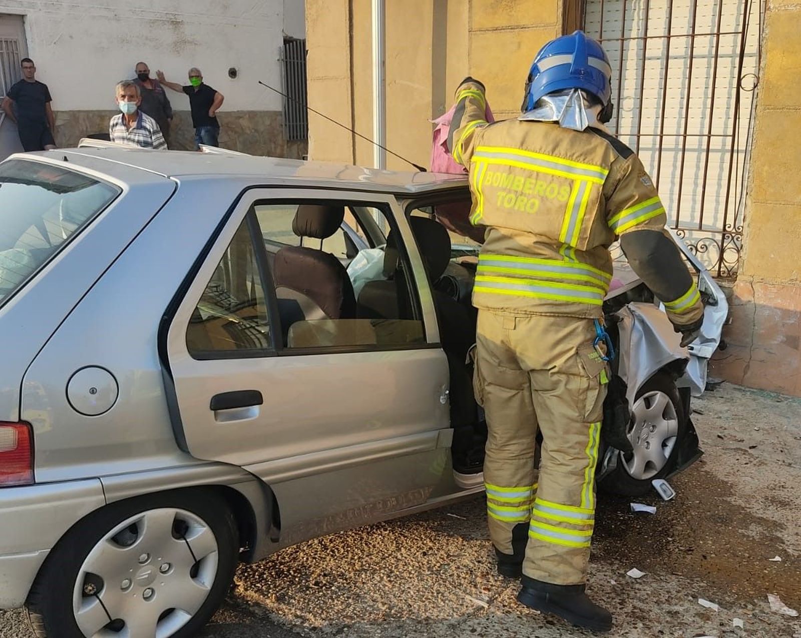 accidente-en-castronuevo-de-los-arcos-7