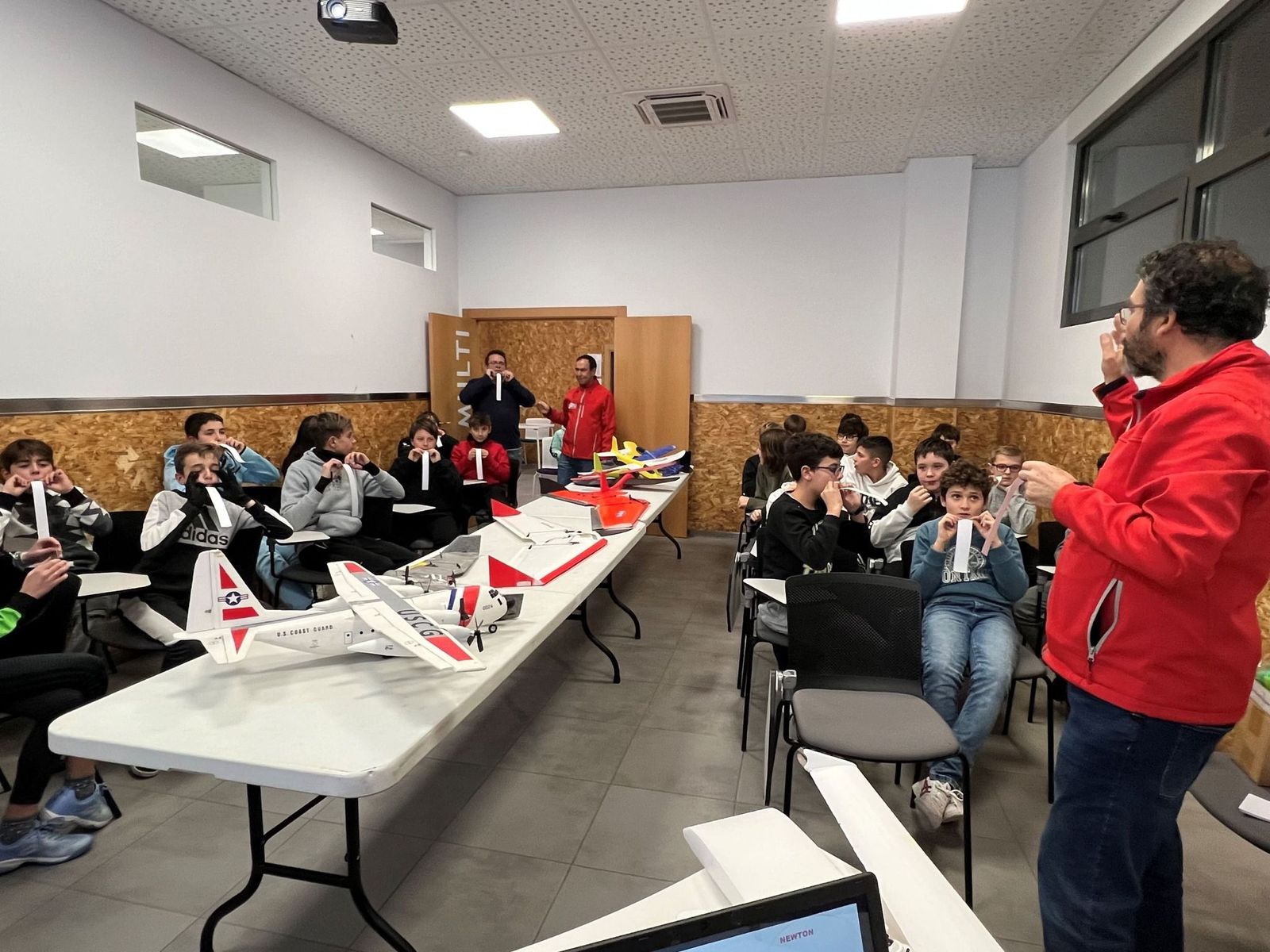 419198038-701117098872809-8689038807174263601-n