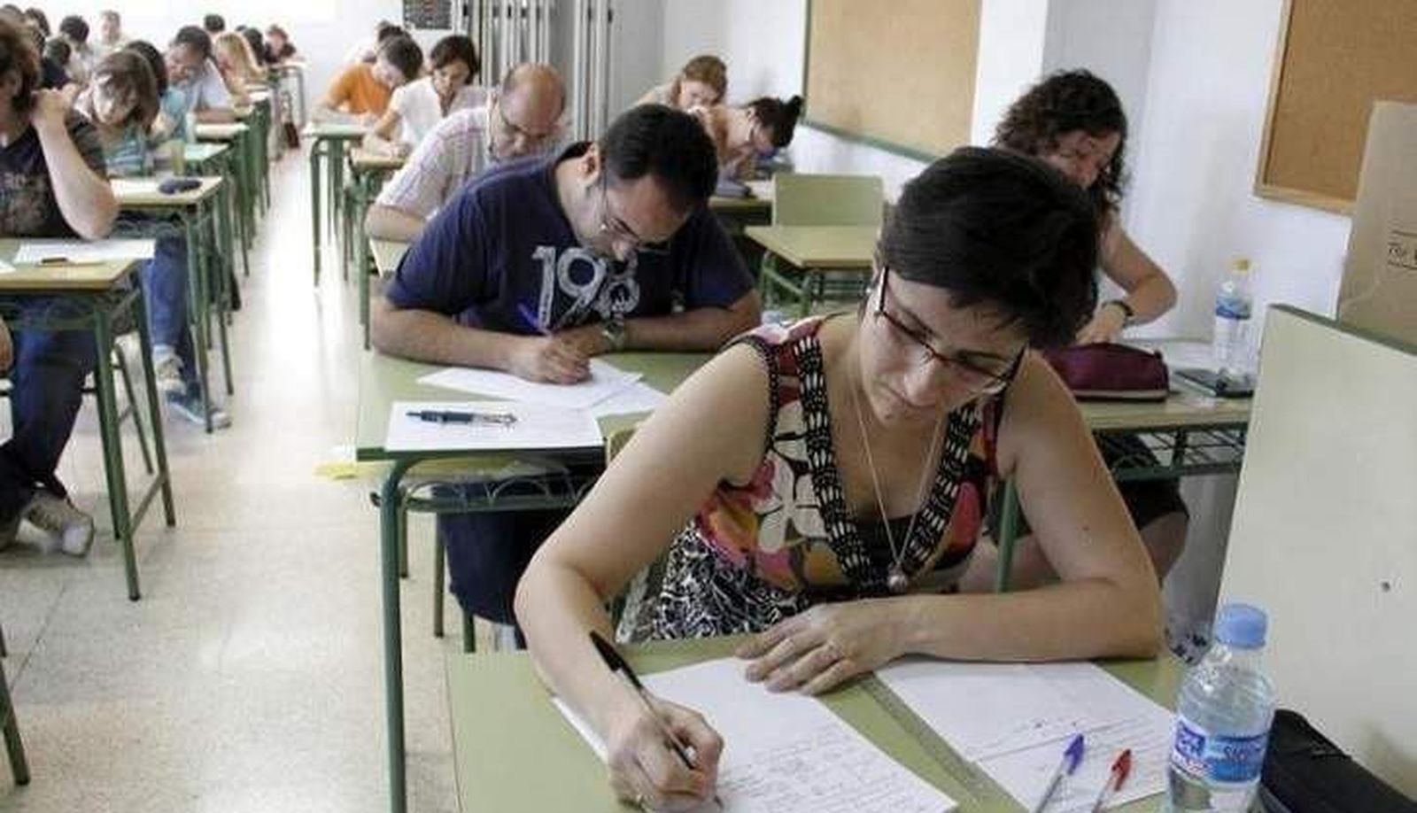 La ausencia de oposiciones este año dejará sin cubrir múltiples plazas docentes por jubilaciones