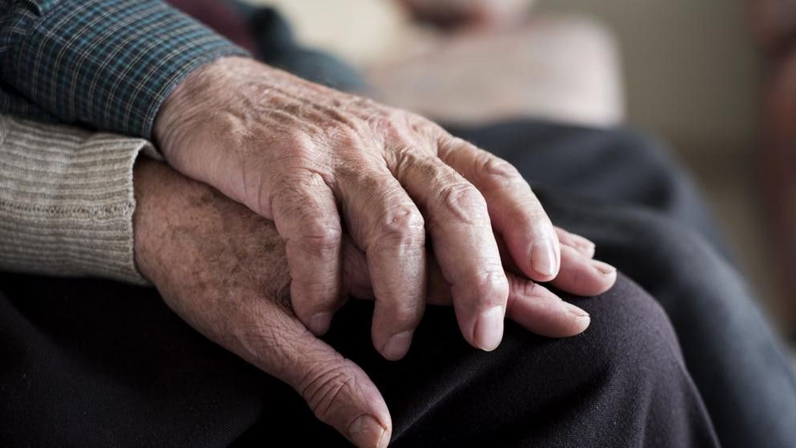Manos ancianas