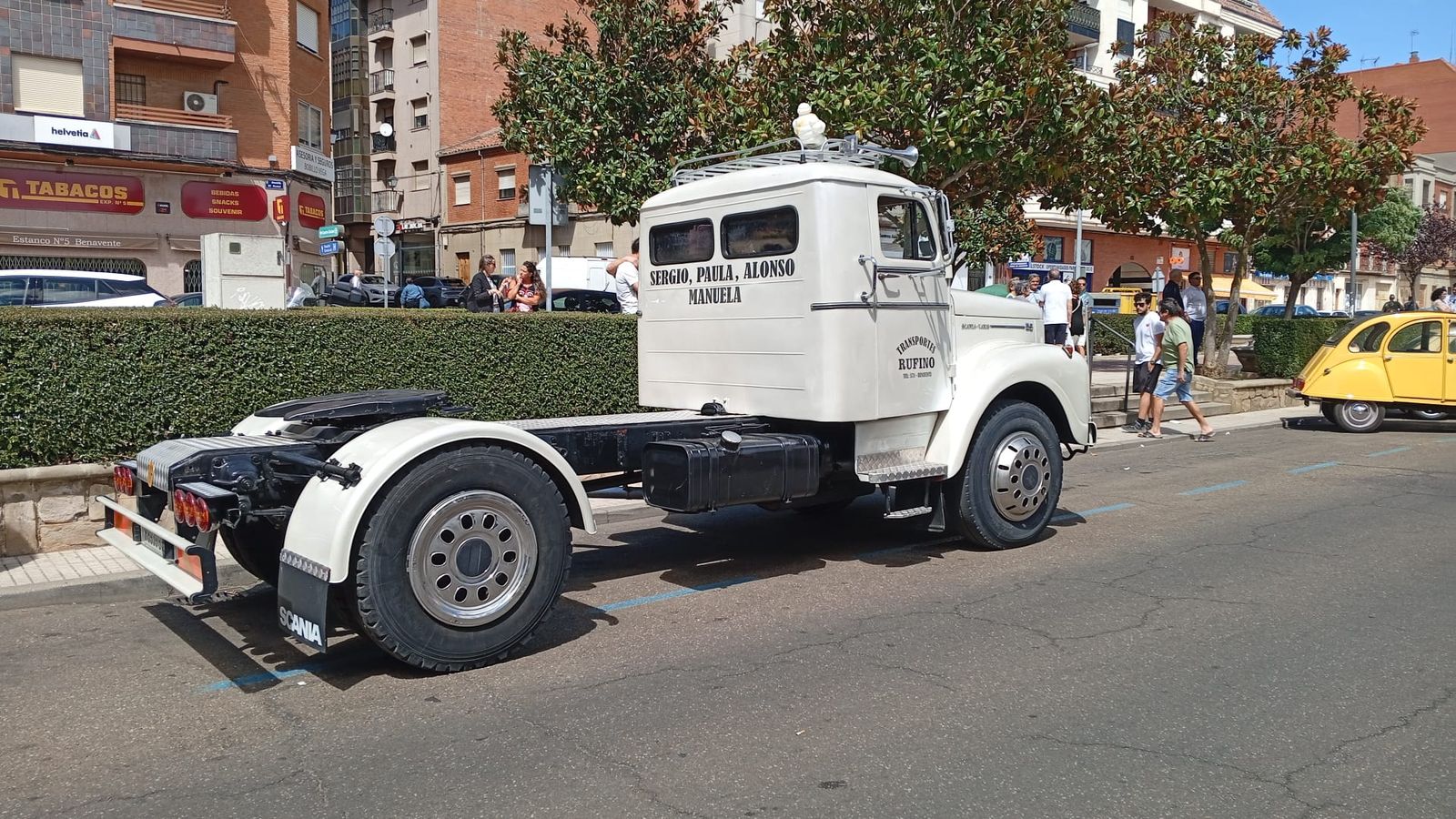 Concentración Vehículos Clásicos Benavente (8).jpeg