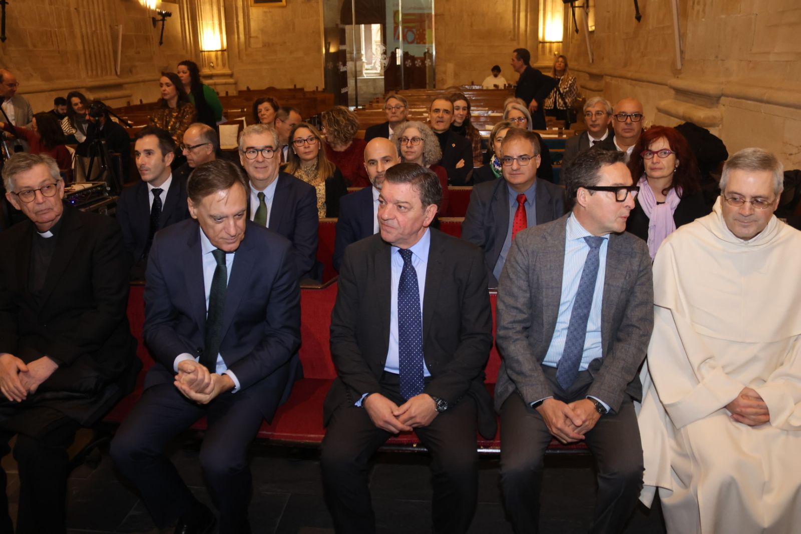 Firma del protocolo de intenciones con motivo de la conmemoración del V Centenario de la Escuela de Salamanca