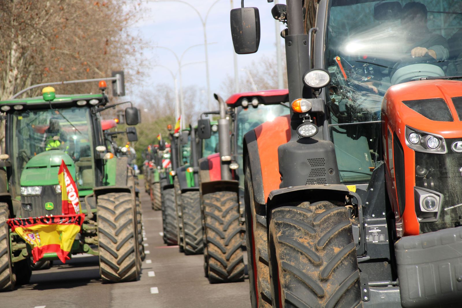 concentracion-profesionales-del-campo-en-el-carrefour-46