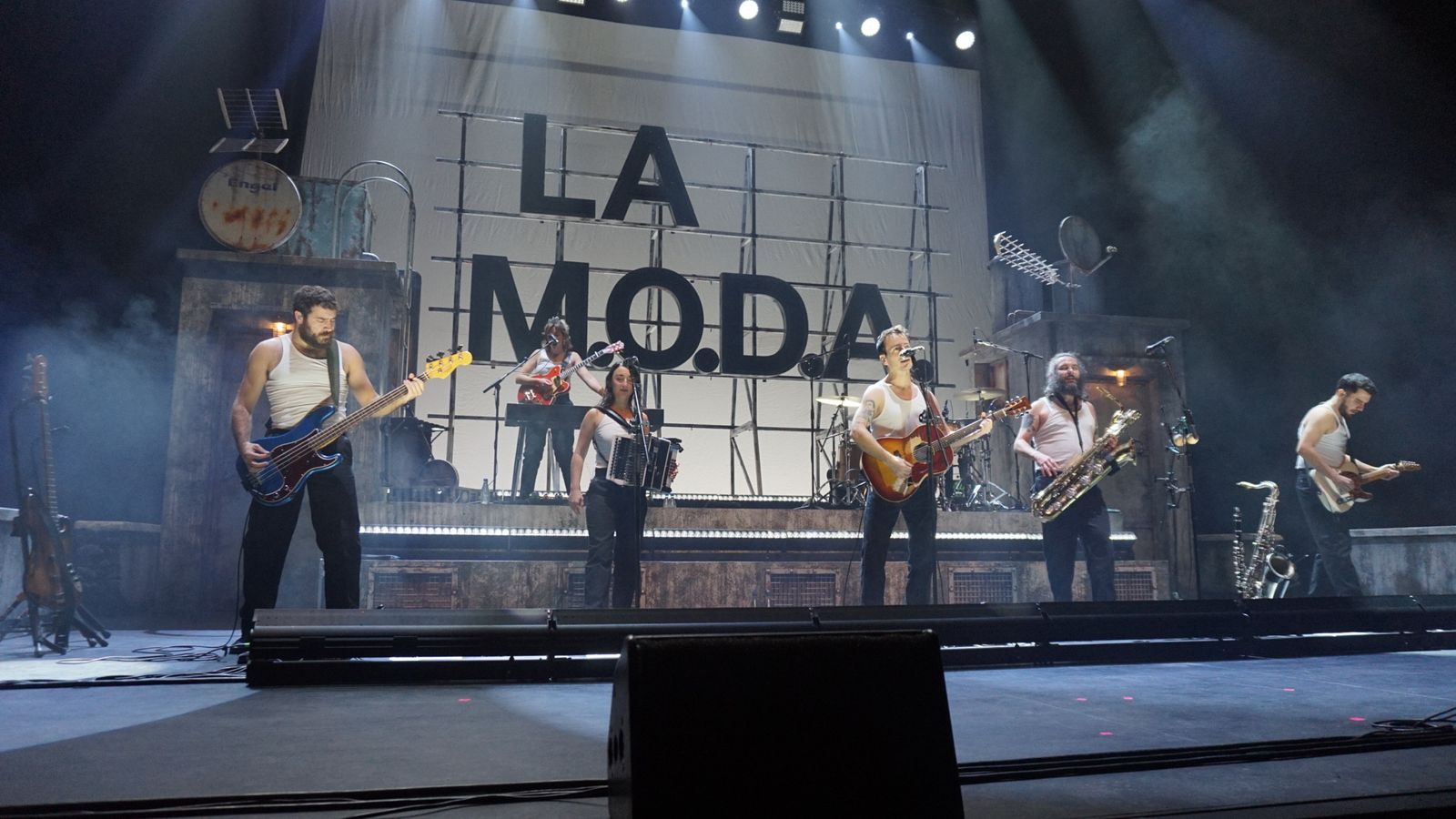 La M.O.D.A. vuelve a salirse en el CAEM