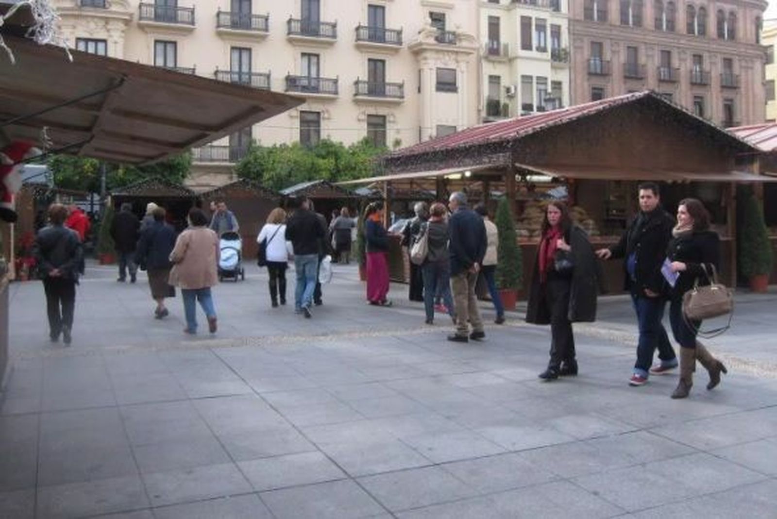 Mercado navideño. Foto de archivo
