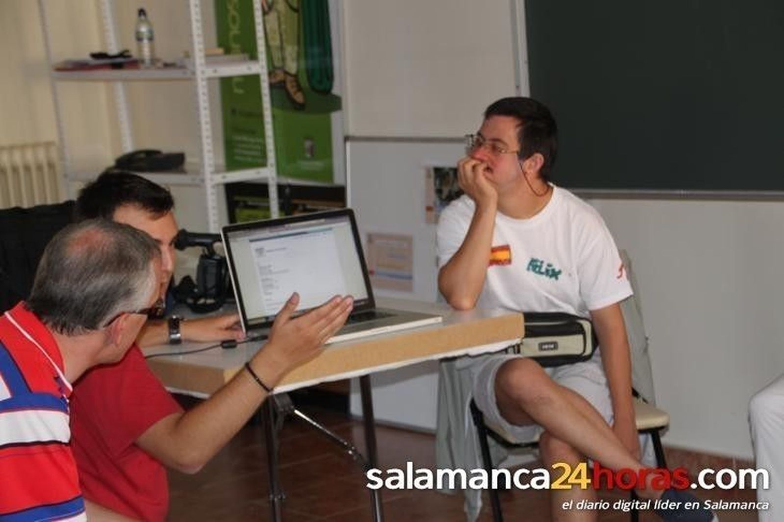 Jóvenes del CEAS, periodistas por un día