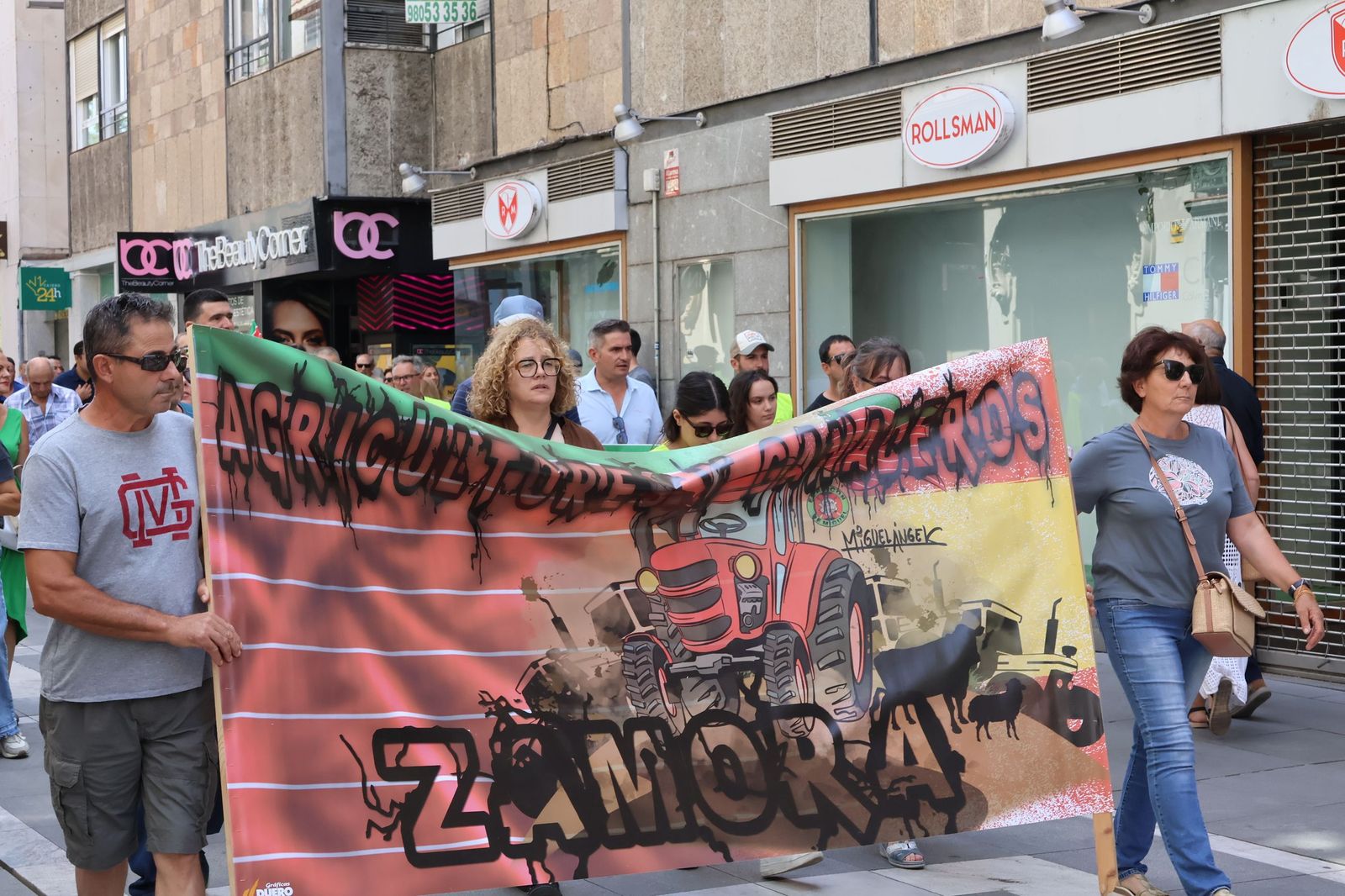 Marcha silenciosa en homenaje a David Lafoz (35).JPG