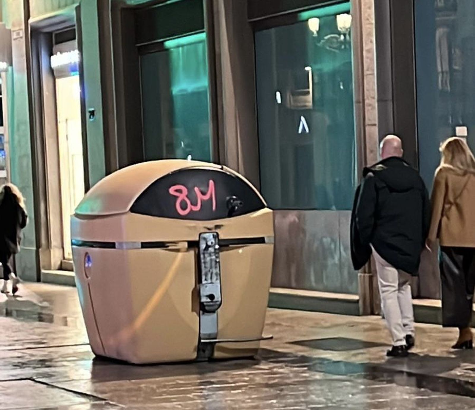 Actos vandálicos durante la manifestación 8-M