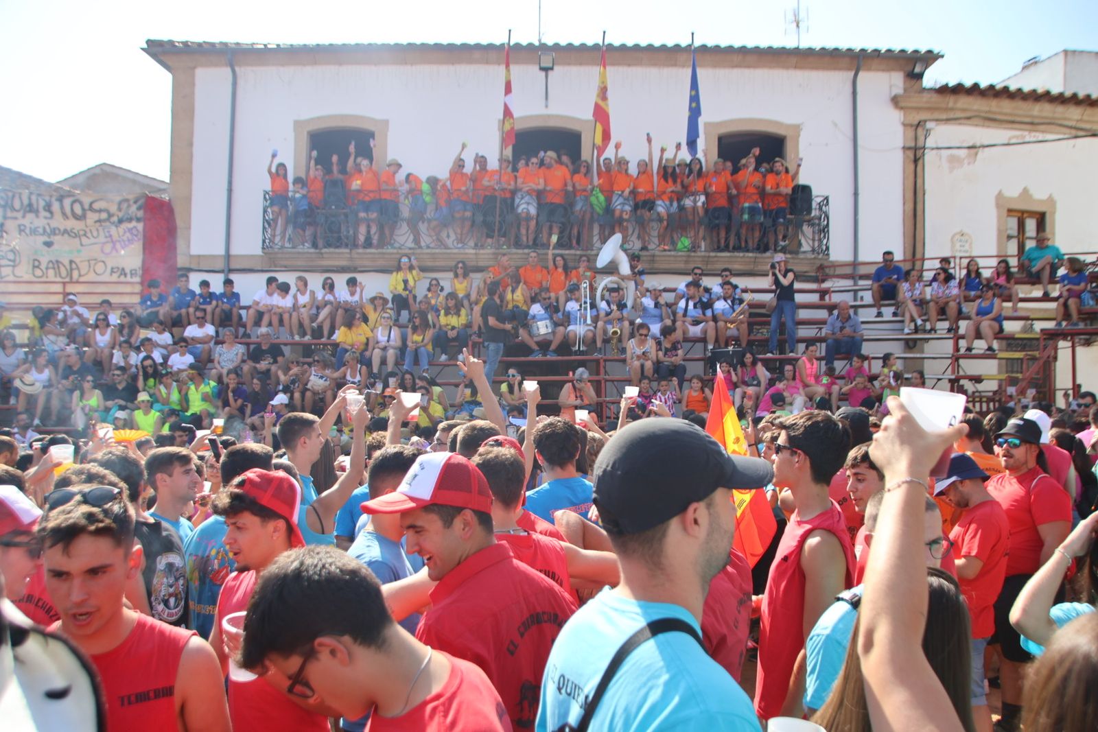 Lumbrales, encuentro de peñas, chupinazo