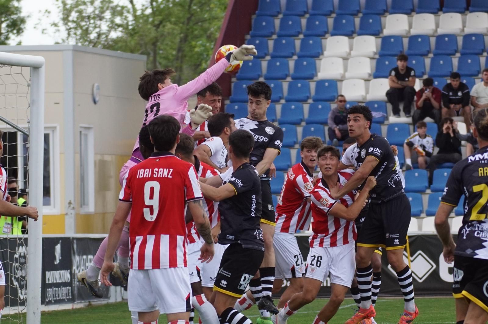 Unionistas – Bilbao Athletic. Estadio Reina Sofía
