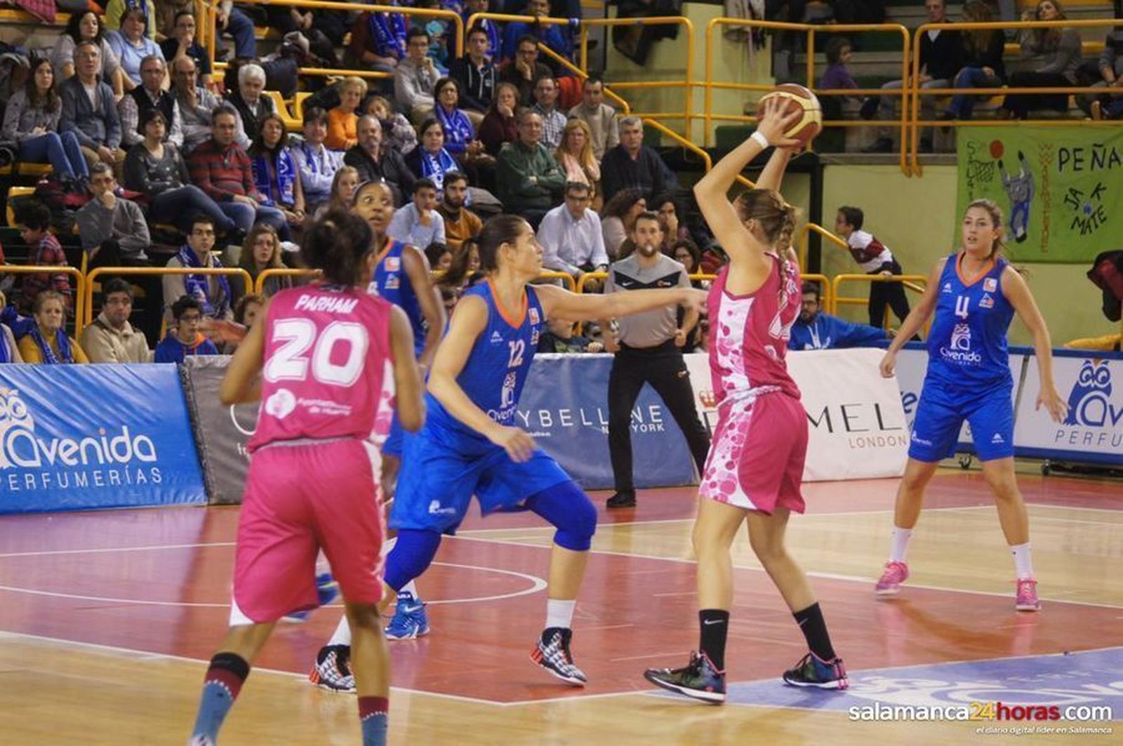 Perfumerías Avenida siempre ganó a Conquero en Würzburg