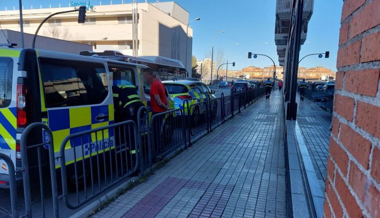 Operación policial en la calle Jamaica