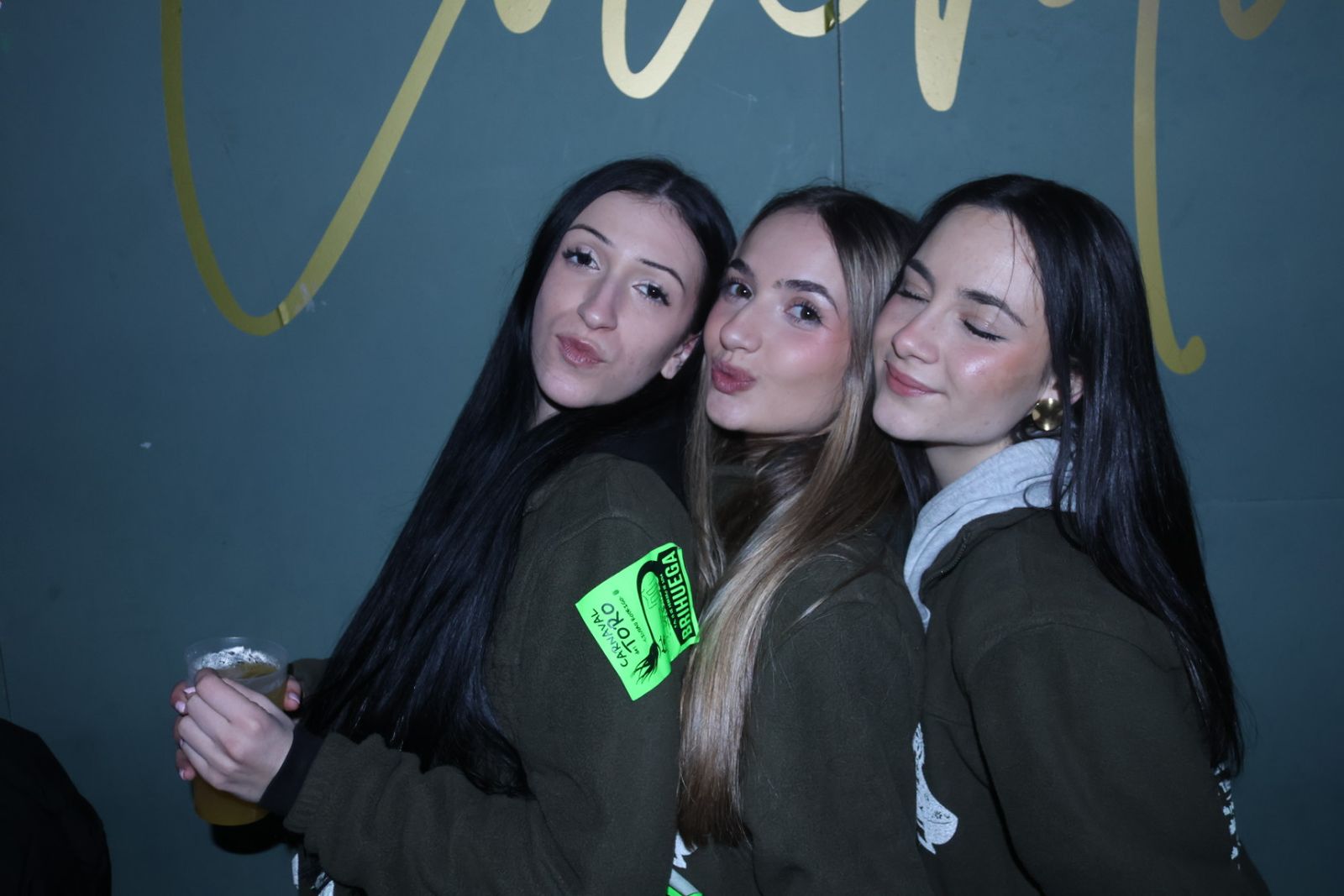 Los jóvenes vuelven a llenar las calles de Ciudad Rodrigo por el Carnaval del Toro