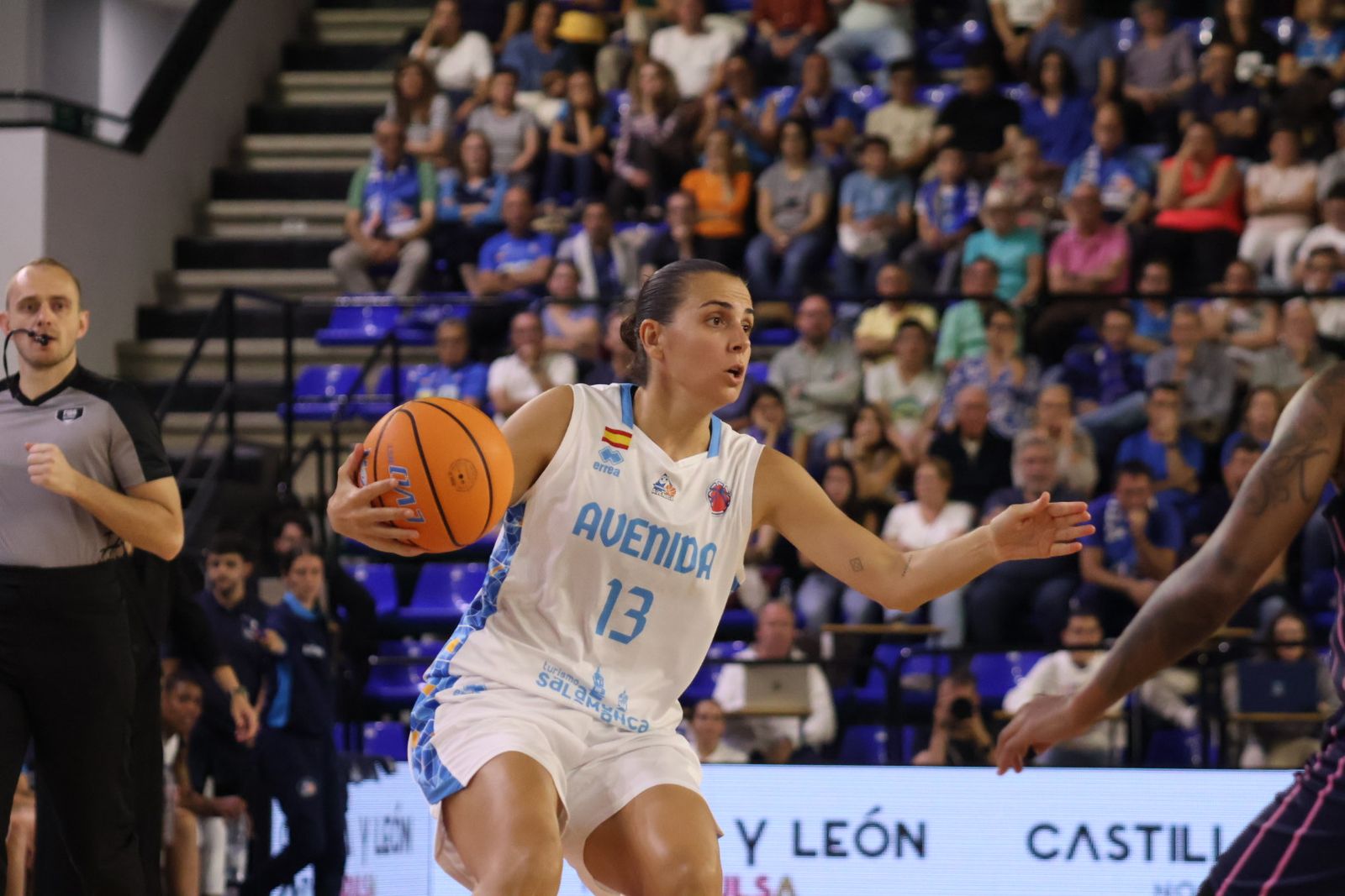 Perfumerías Avenida - Nyon Basket