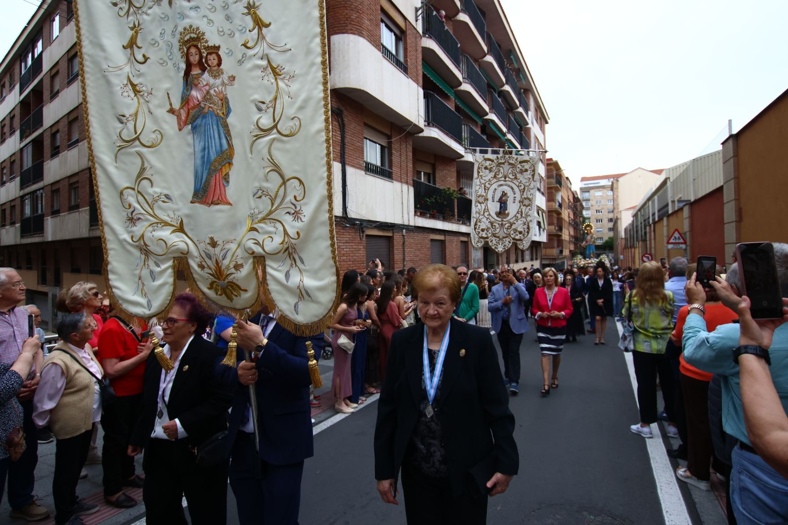Procesión con motivo de la festividad de María Auxiliadora