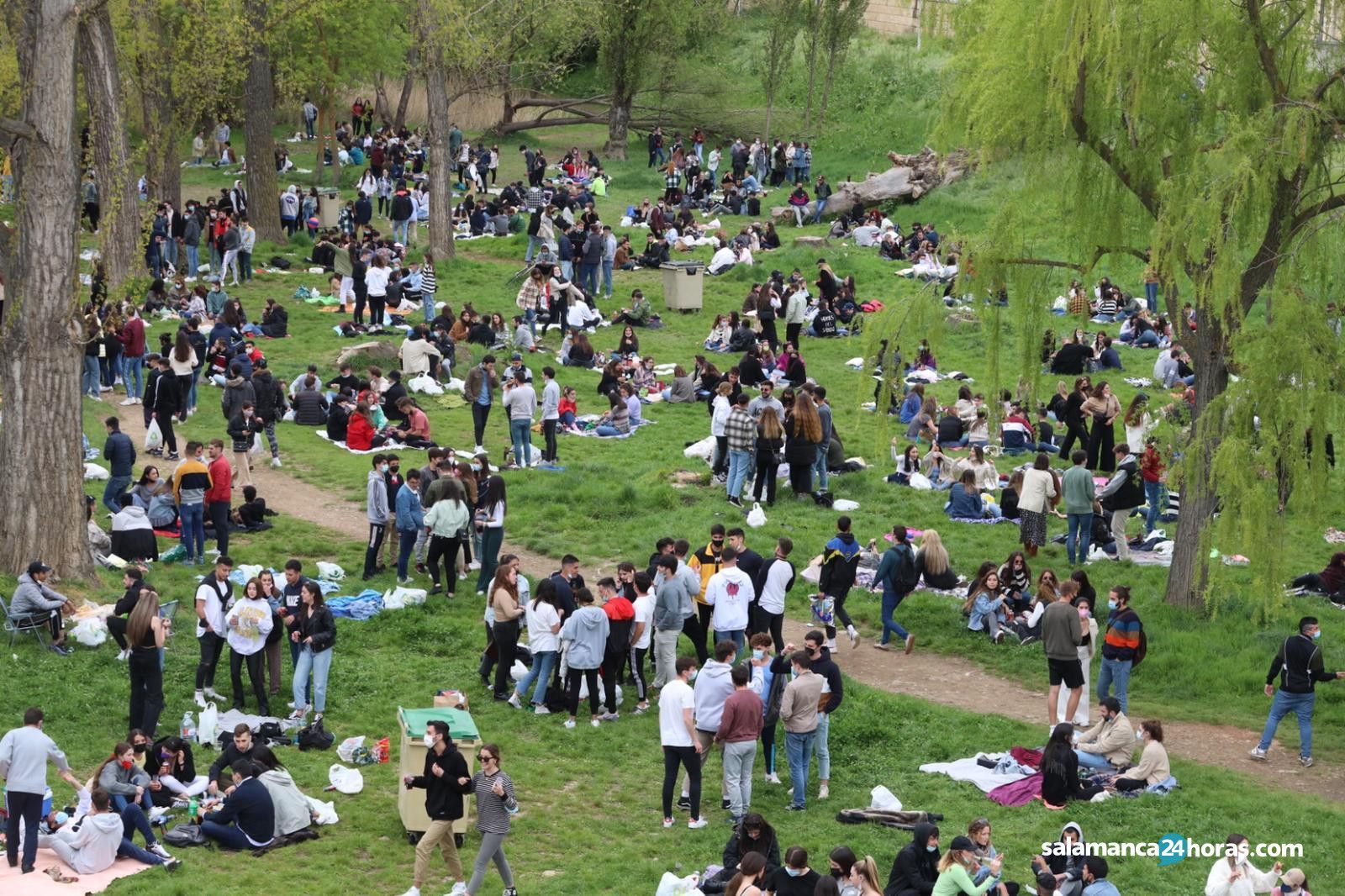 Celebración del Lunes de Aguas en el Puente Romano | Salamanca 24 Horas
