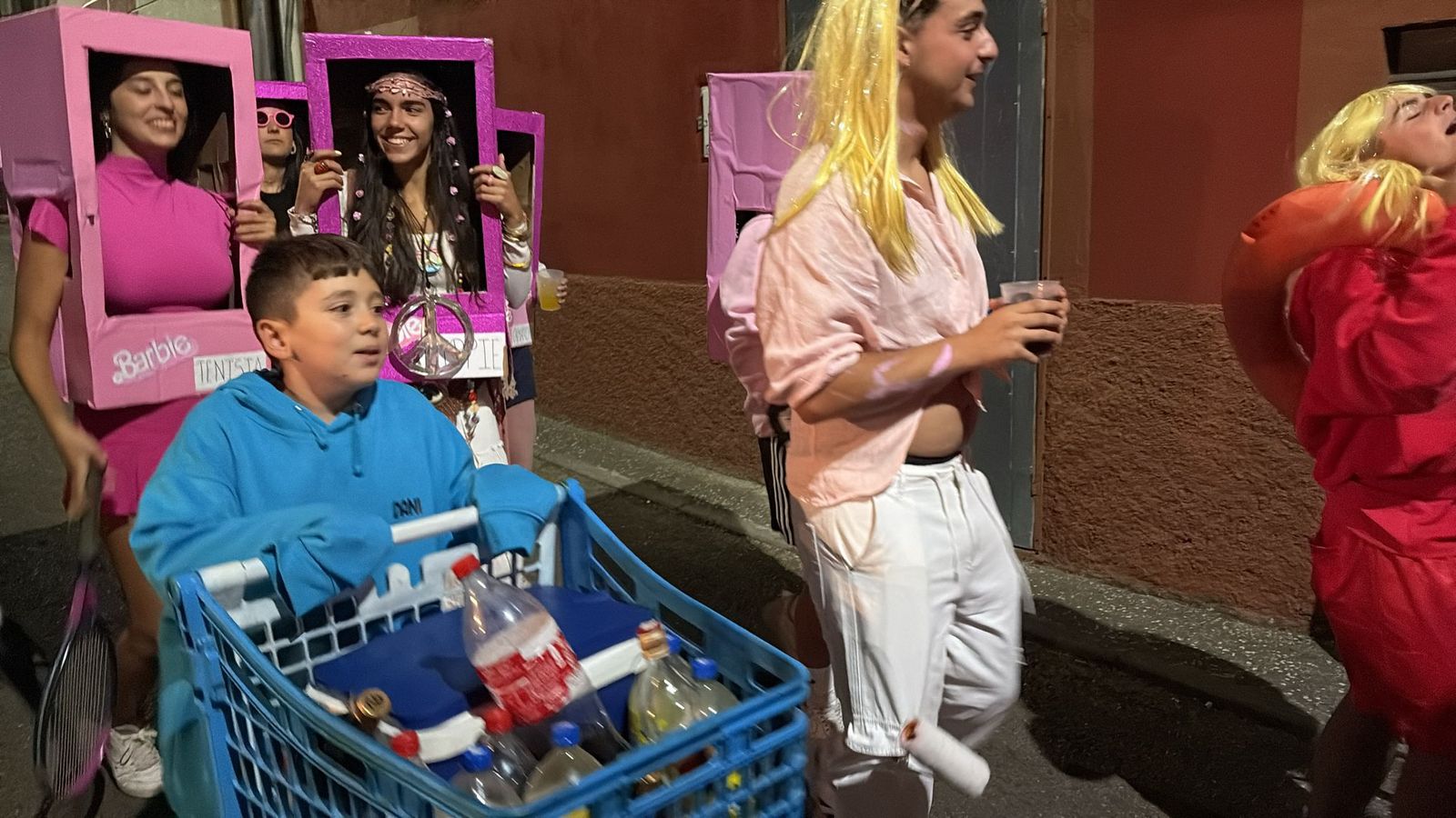 Desfile de carrozas en Pereña