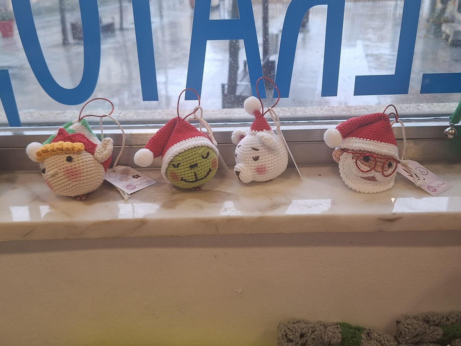 Mercadillo solidario Tejemaneje en Villamayor 2025 (16).jpeg