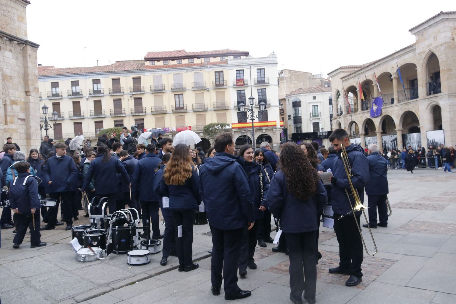 suspension-de-la-procesion-de-la-virgen-de-la-soledad-10