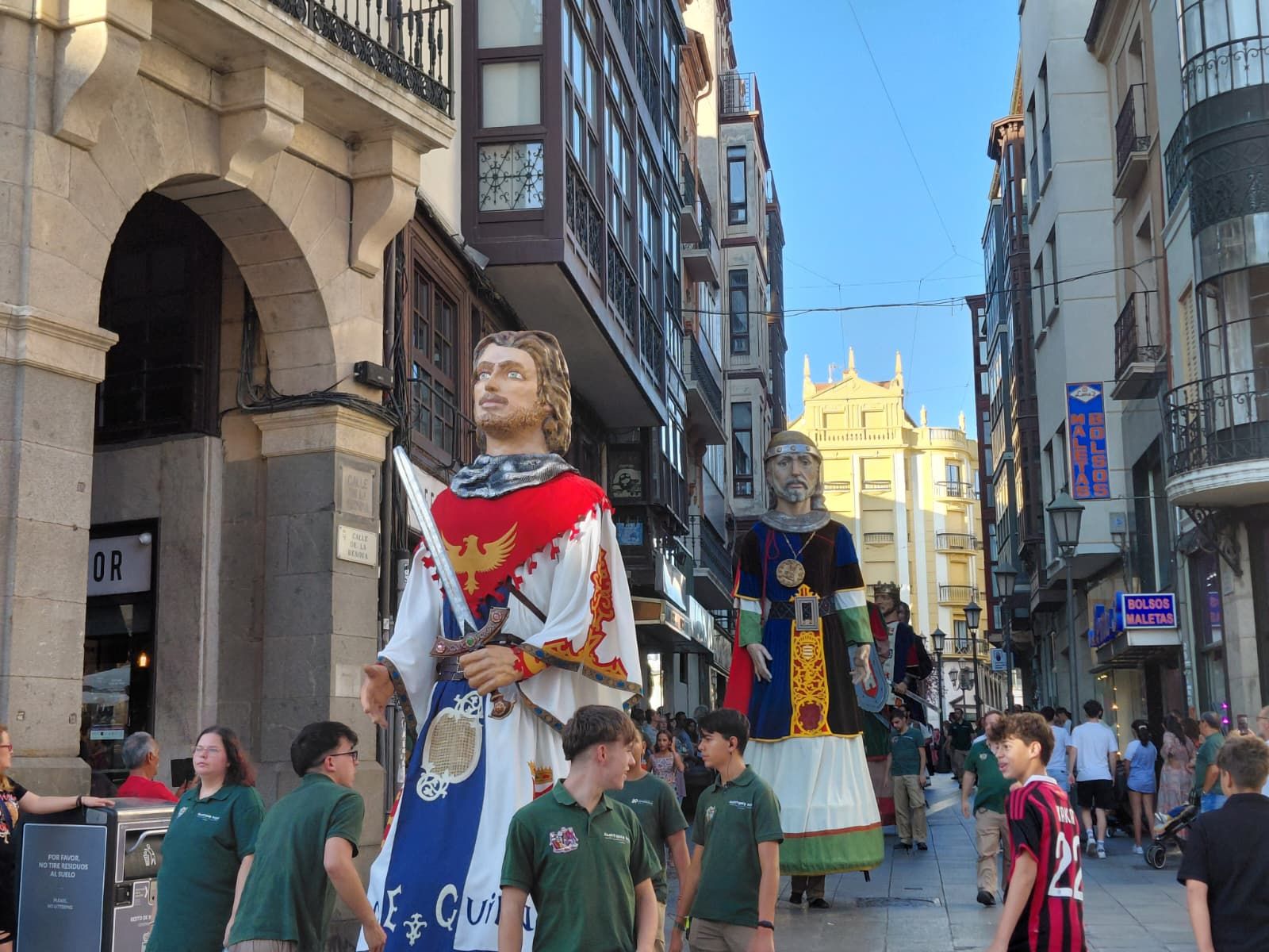 Pasacalles de Cabezudos y Gigantes “El cerco de Zamora” de Capitonis Durii 2025